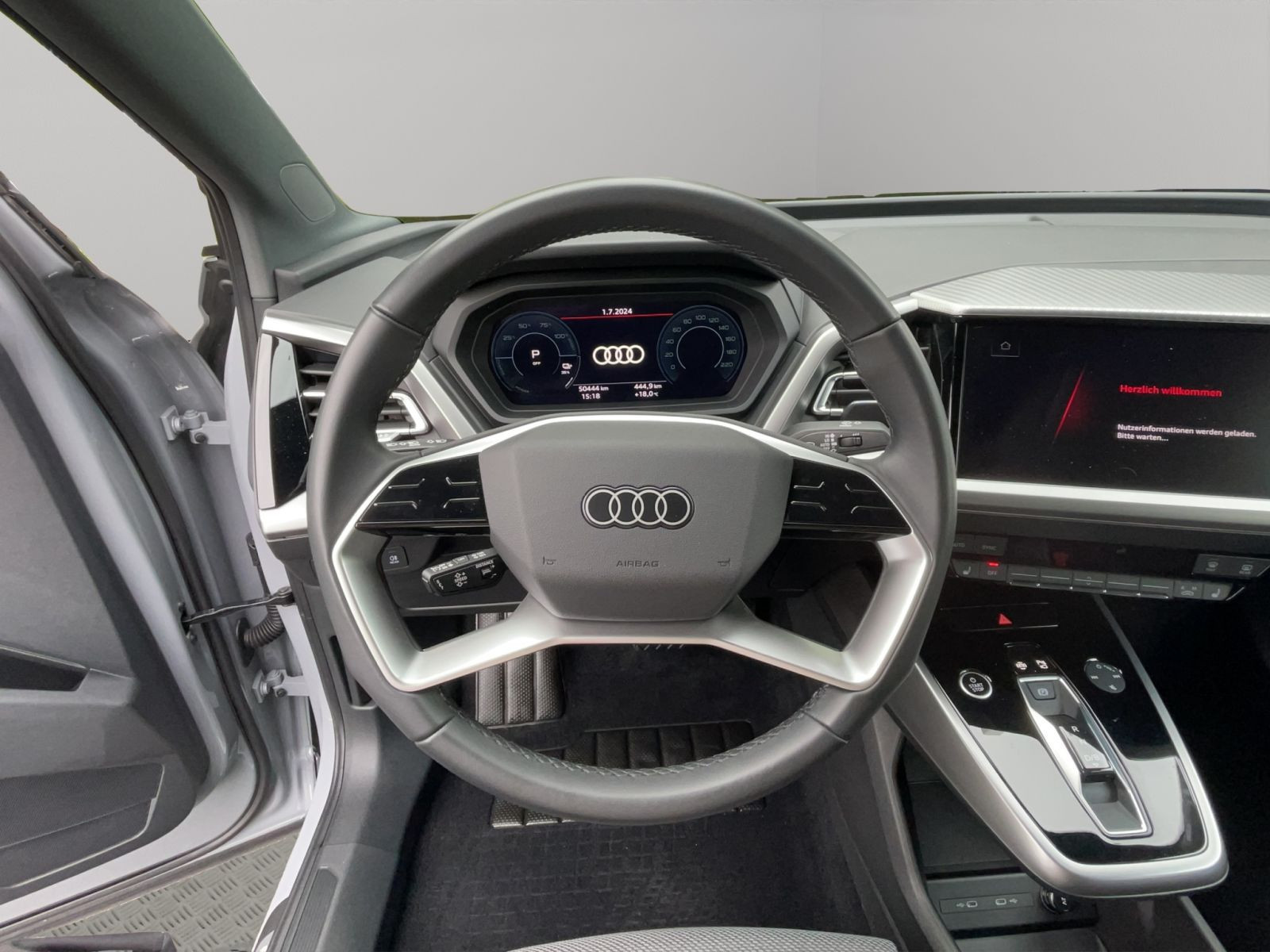 Audi - Q4 Sportback e-tron_12