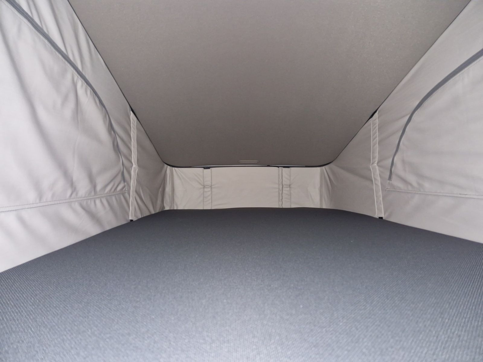Volkswagen - California_16