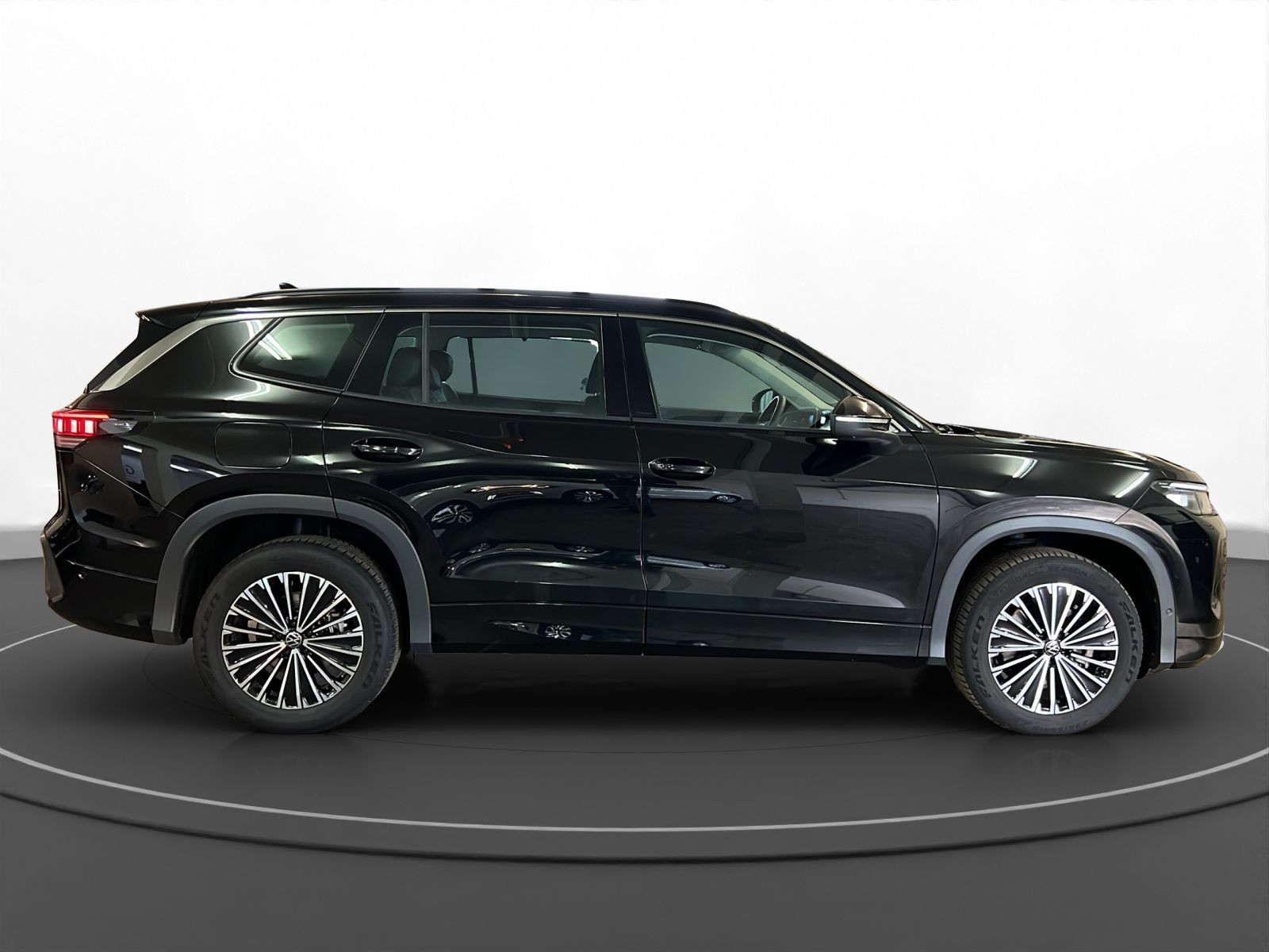 Volkswagen - Tayron_7