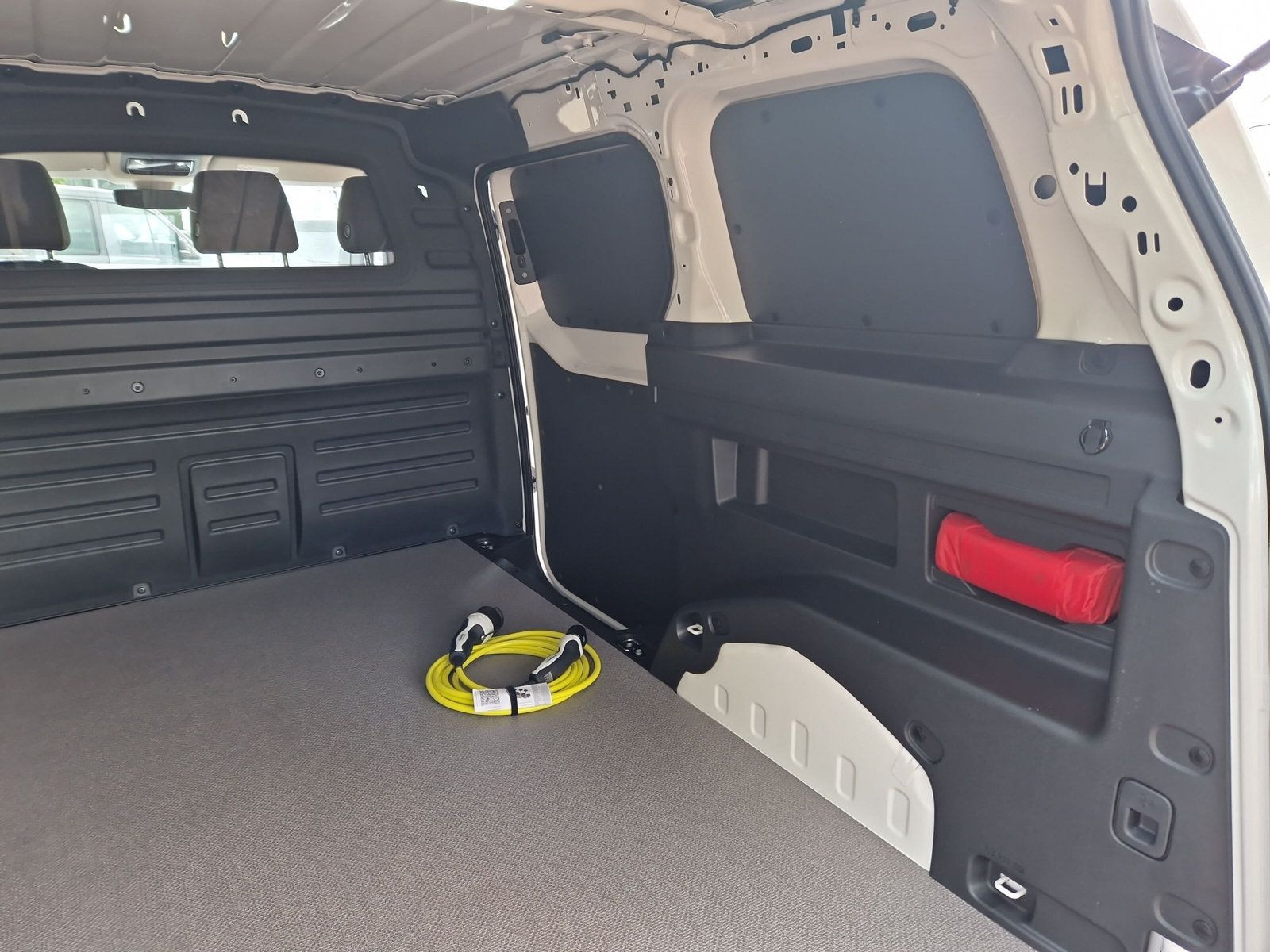 Volkswagen - ID. Buzz Cargo_9