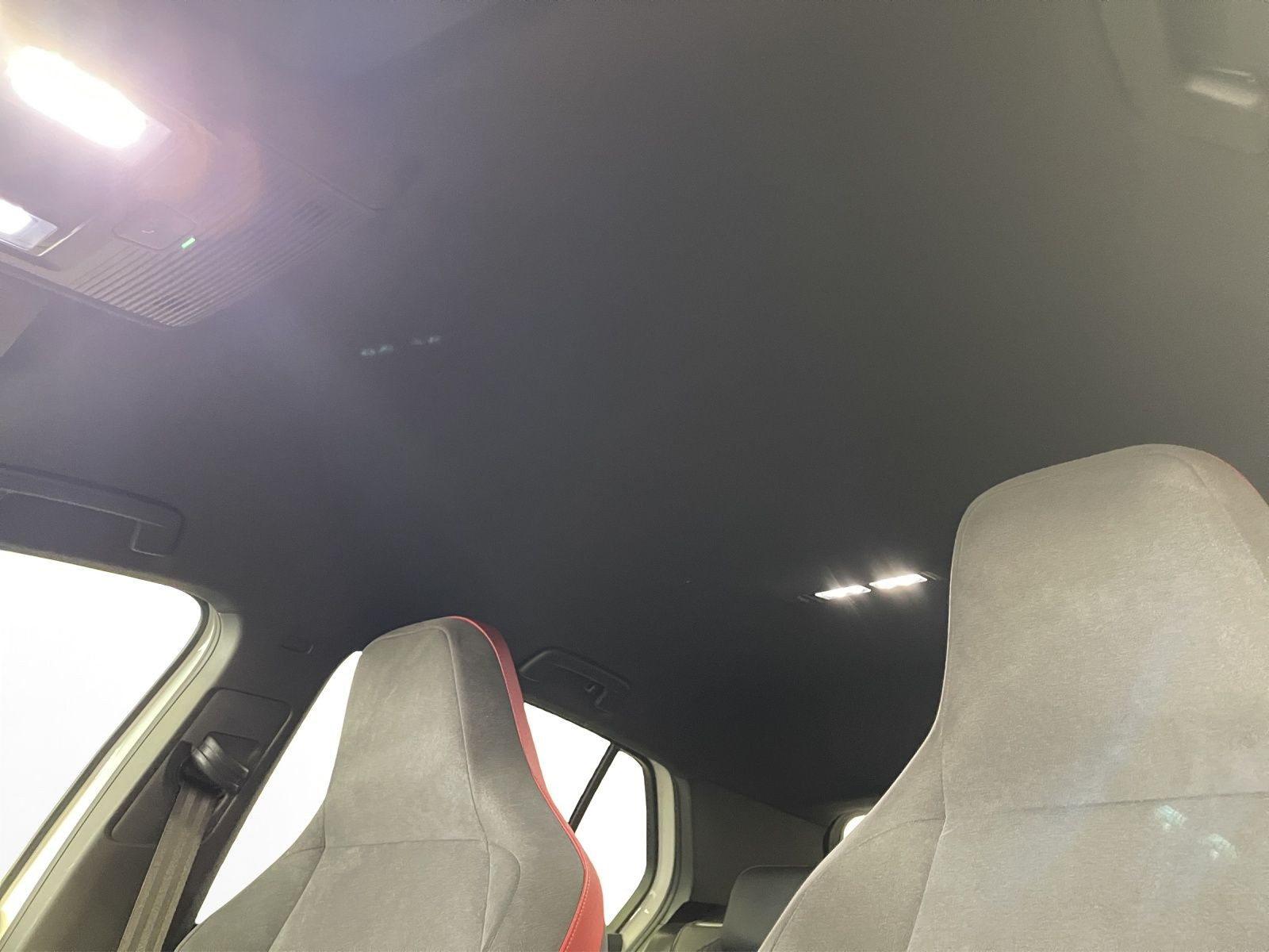 Volkswagen - Golf GTI_11