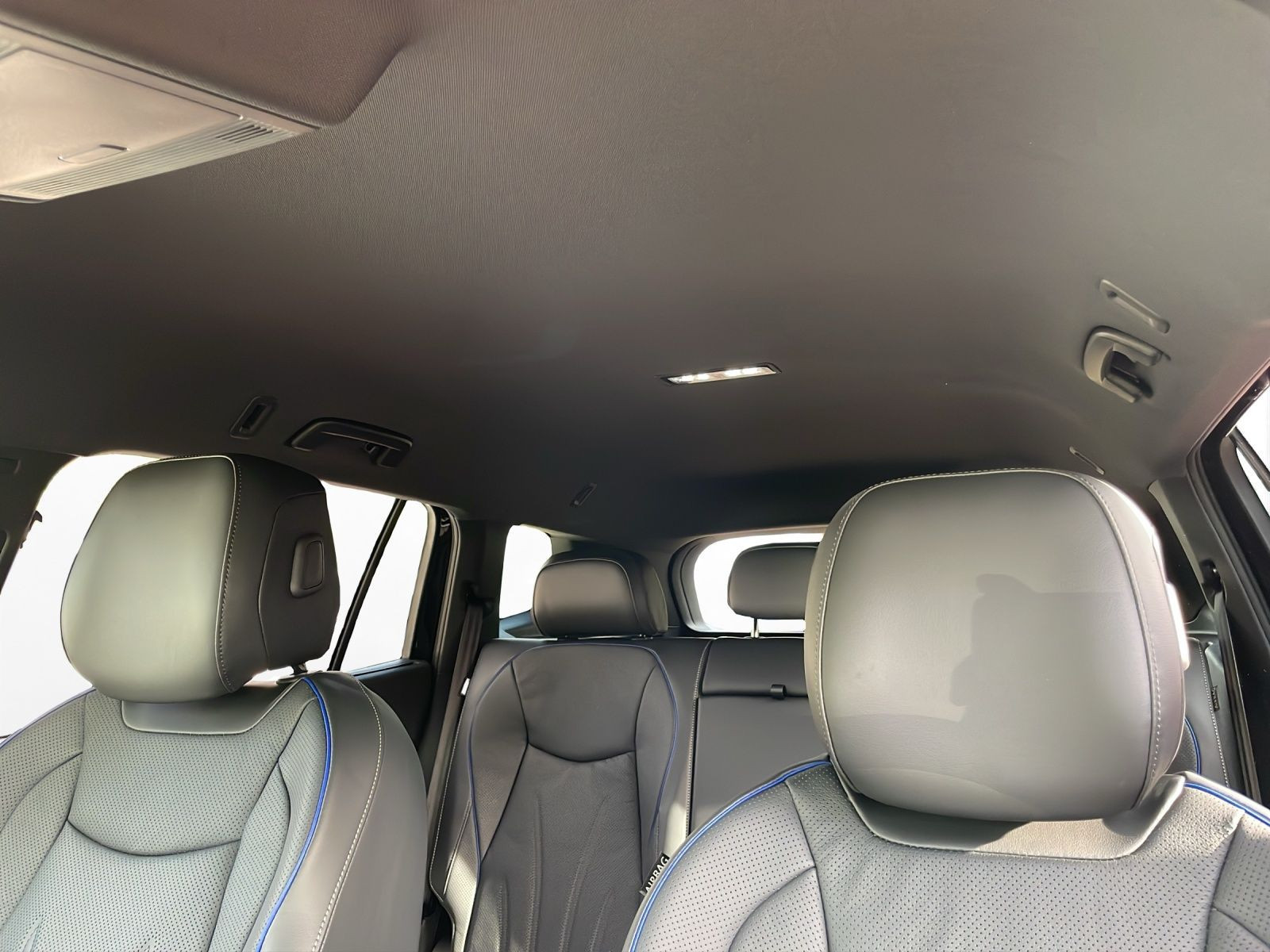 Volkswagen - Tayron_11