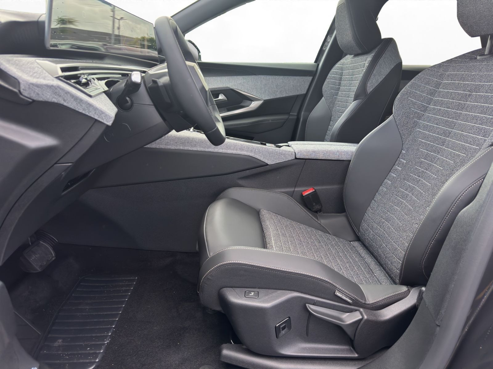 Peugeot - 3008_13