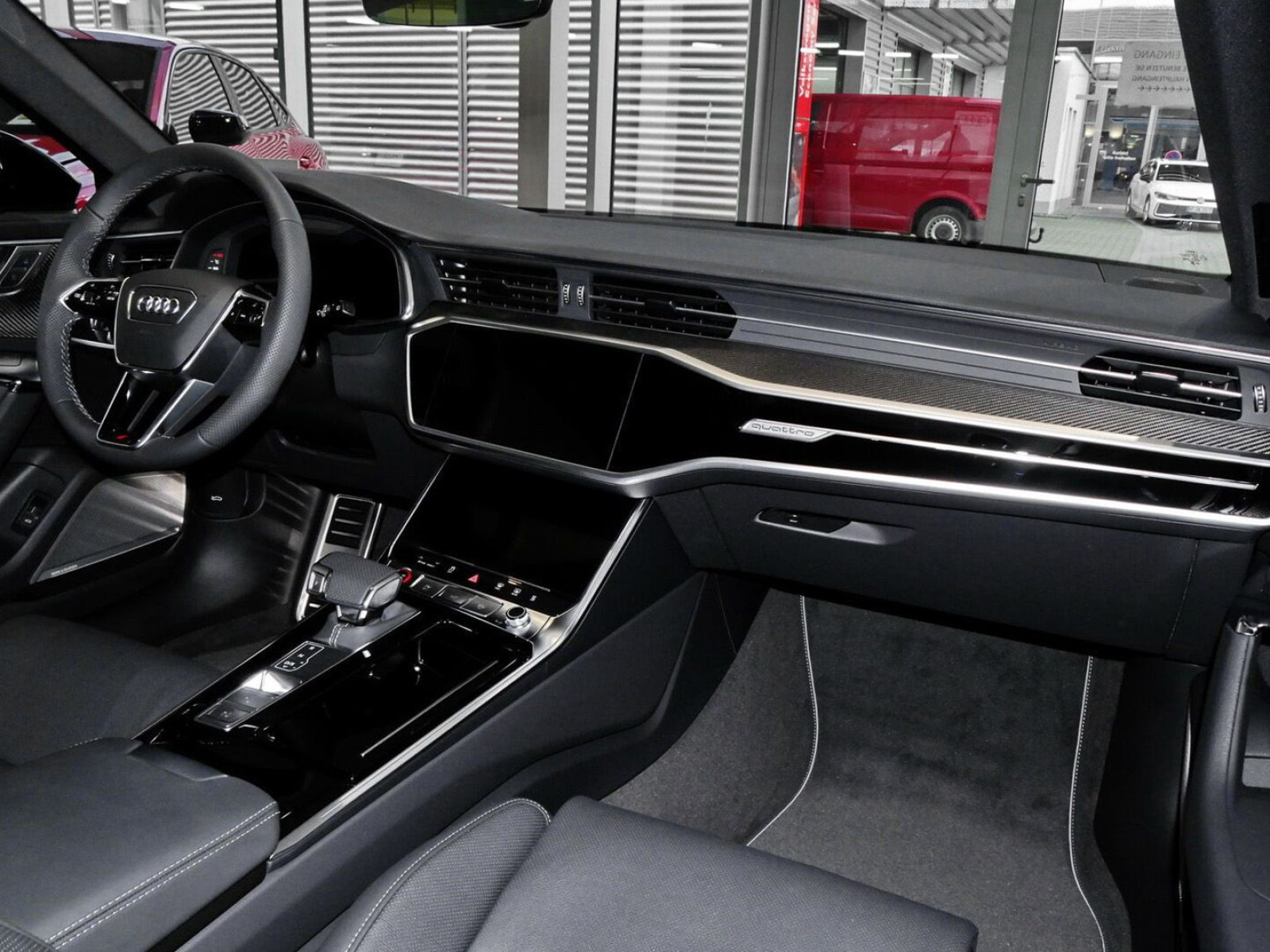 Audi - S6_6