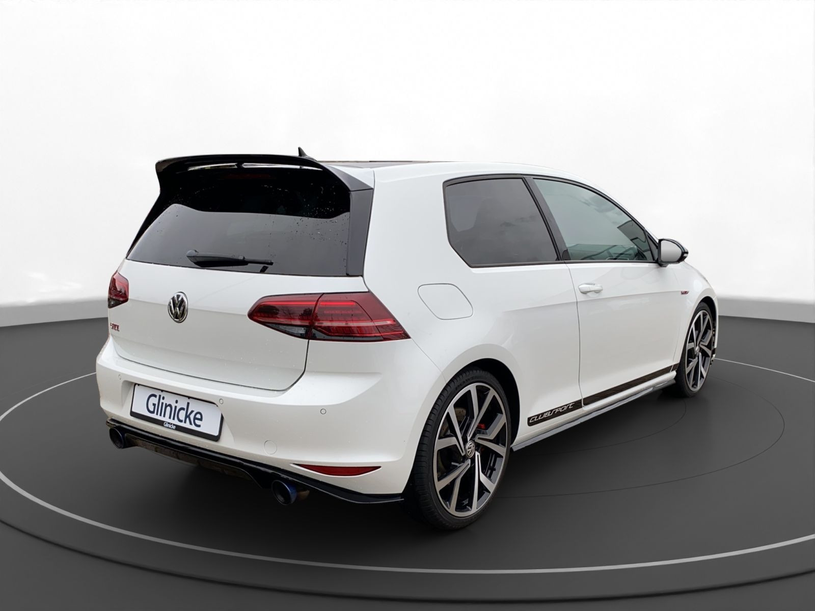 Volkswagen - Golf GTI_8