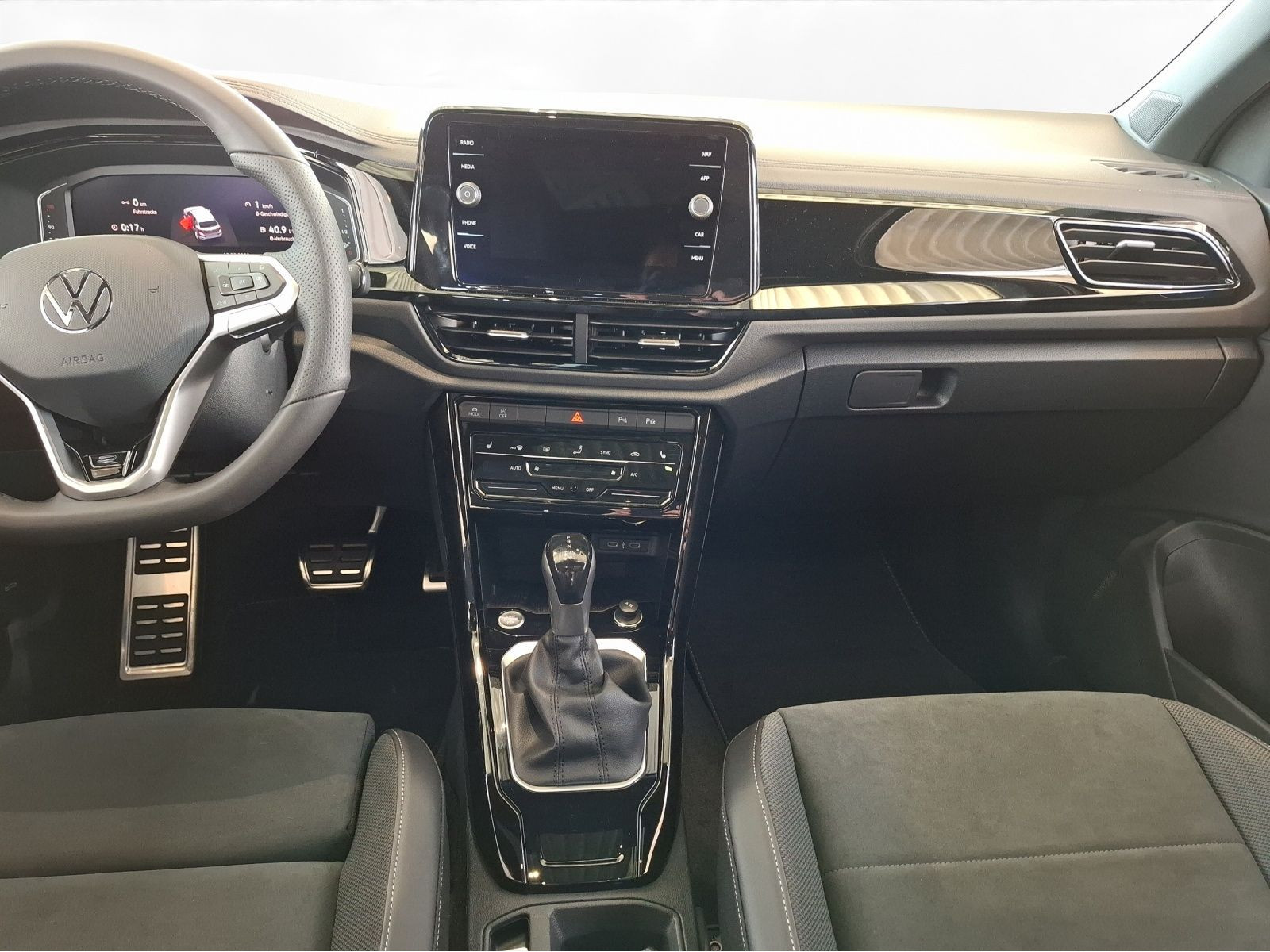Volkswagen - T-Roc_7