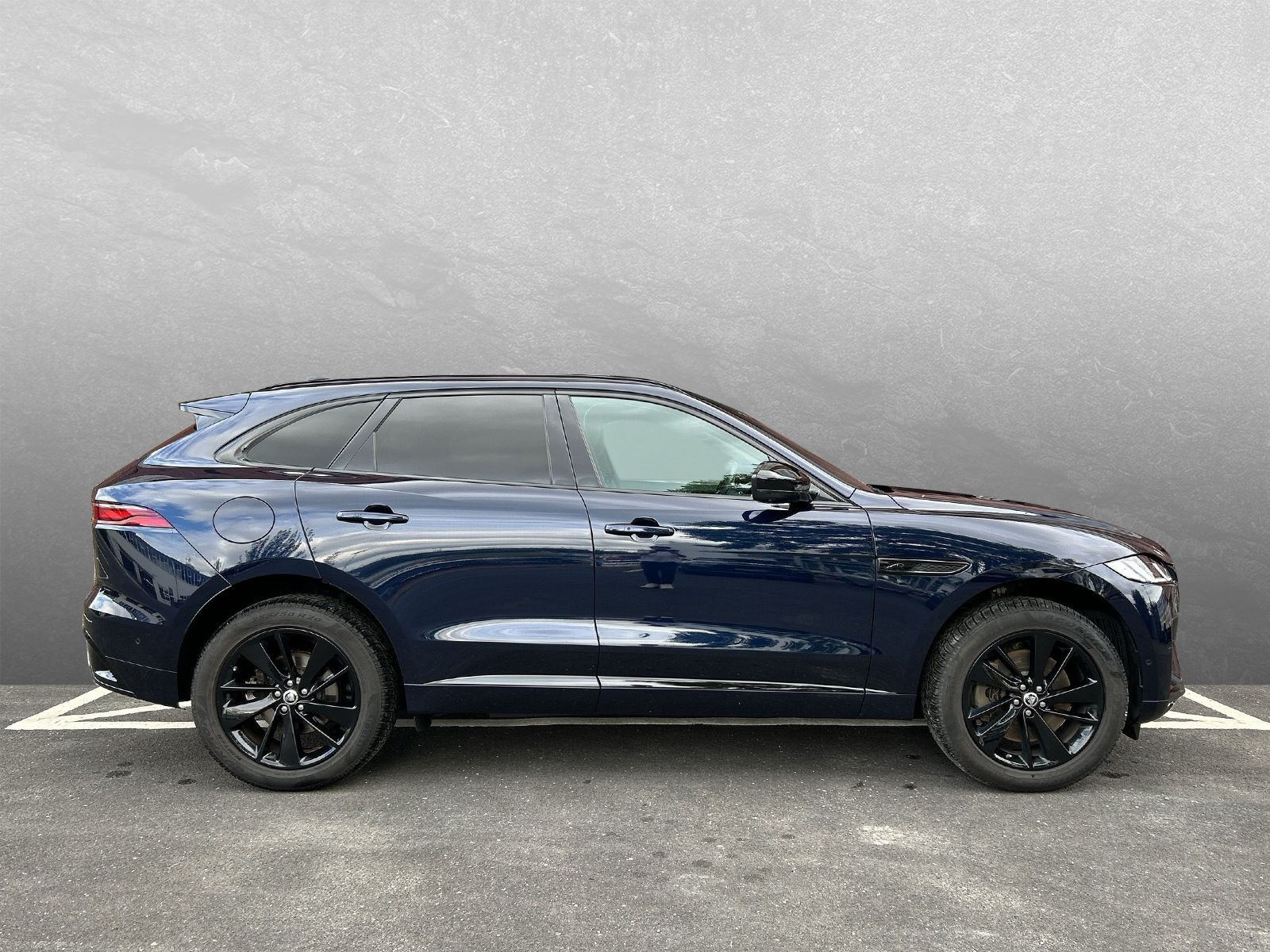 Jaguar - F-Pace_6