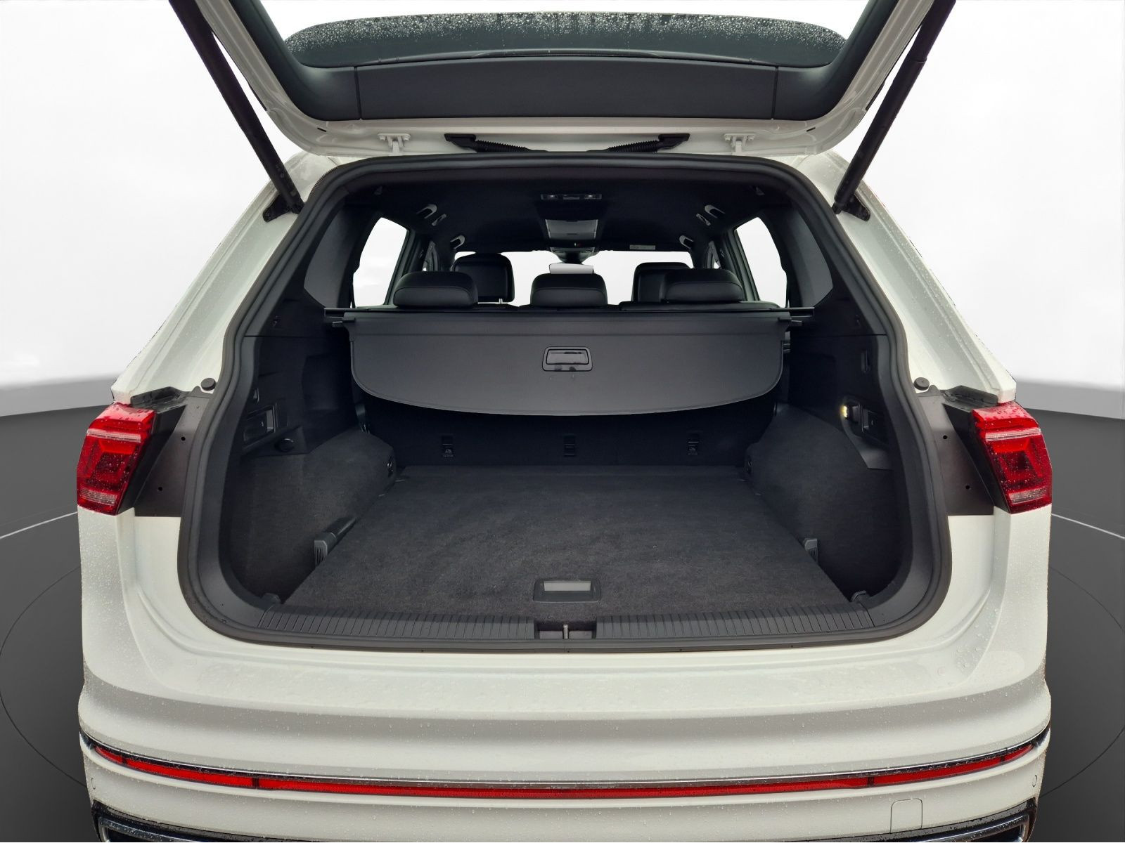 Volkswagen - Tiguan Allspace_10