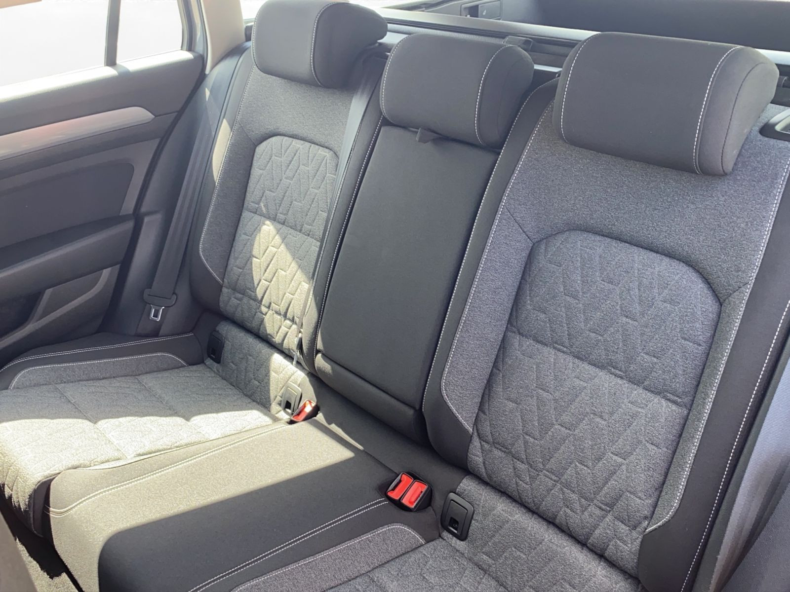 Volkswagen - Passat Variant_15