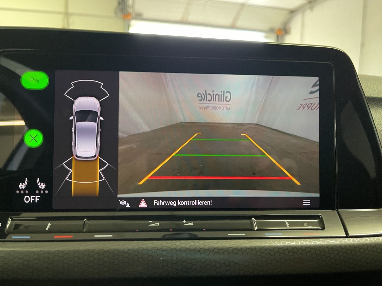 Volkswagen - Golf GTI_25