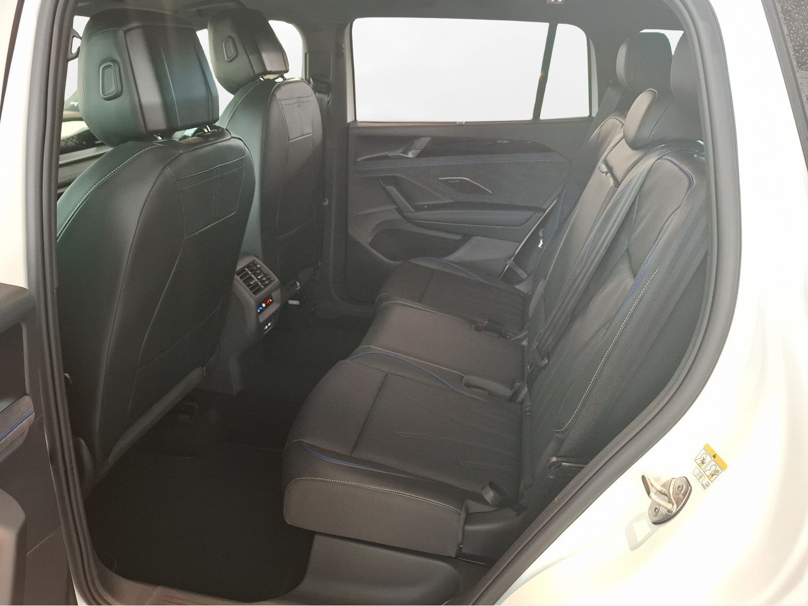 Volkswagen - Tayron_5