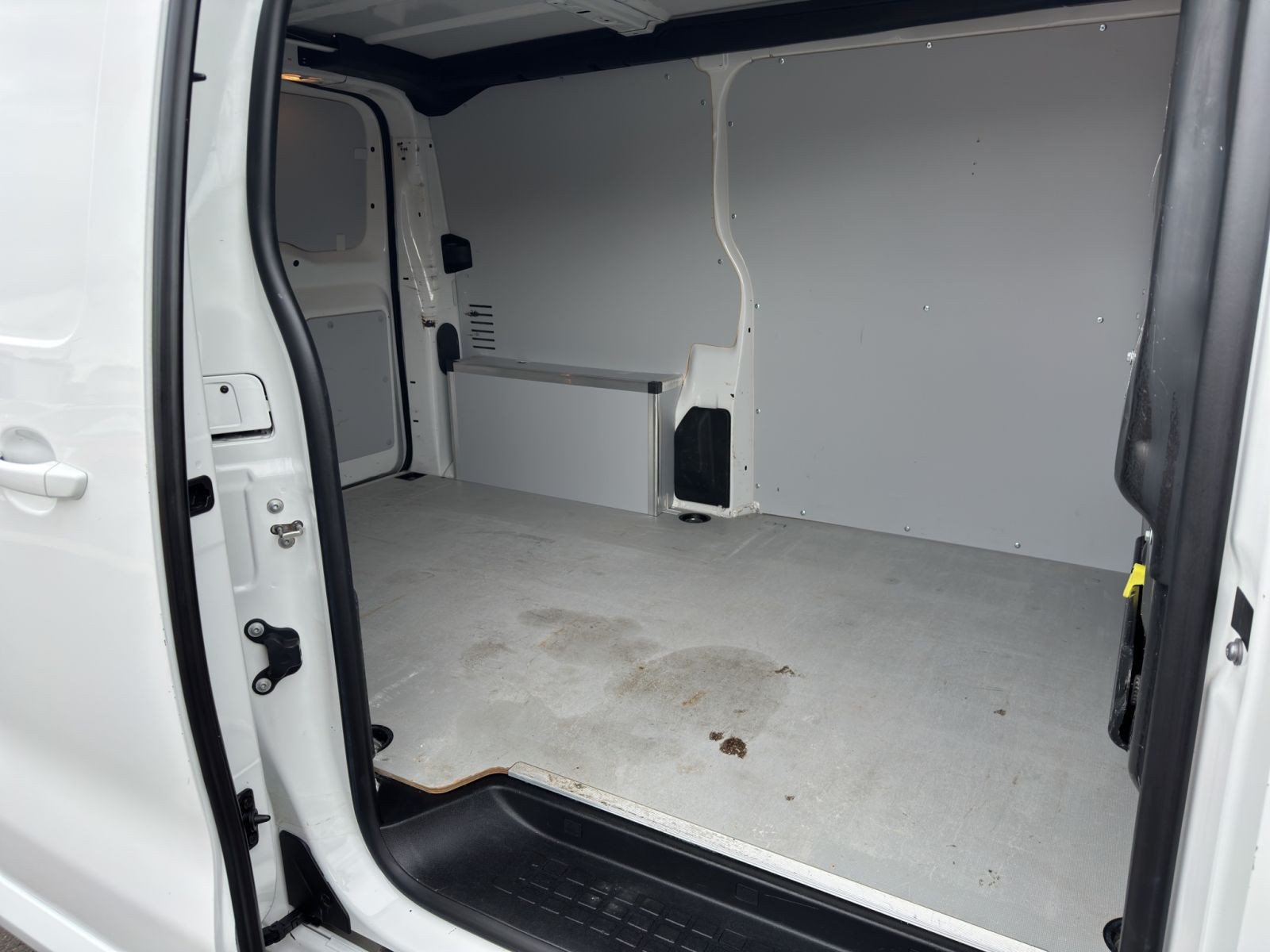 Peugeot - Expert_11