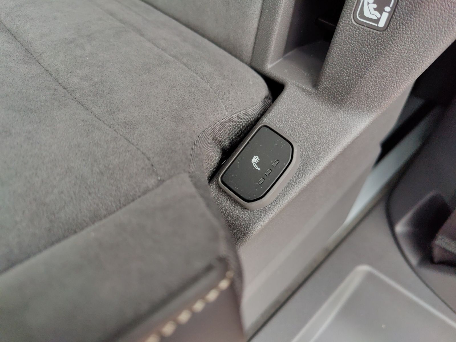 Volkswagen - Multivan_19