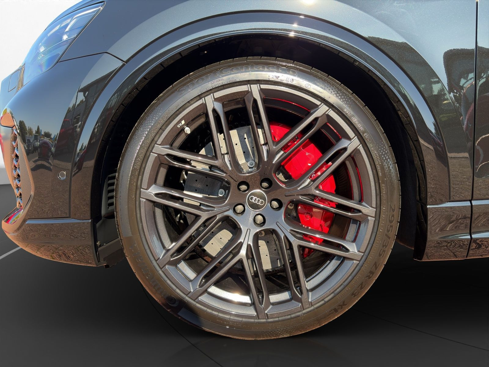 Audi - RS Q8_16