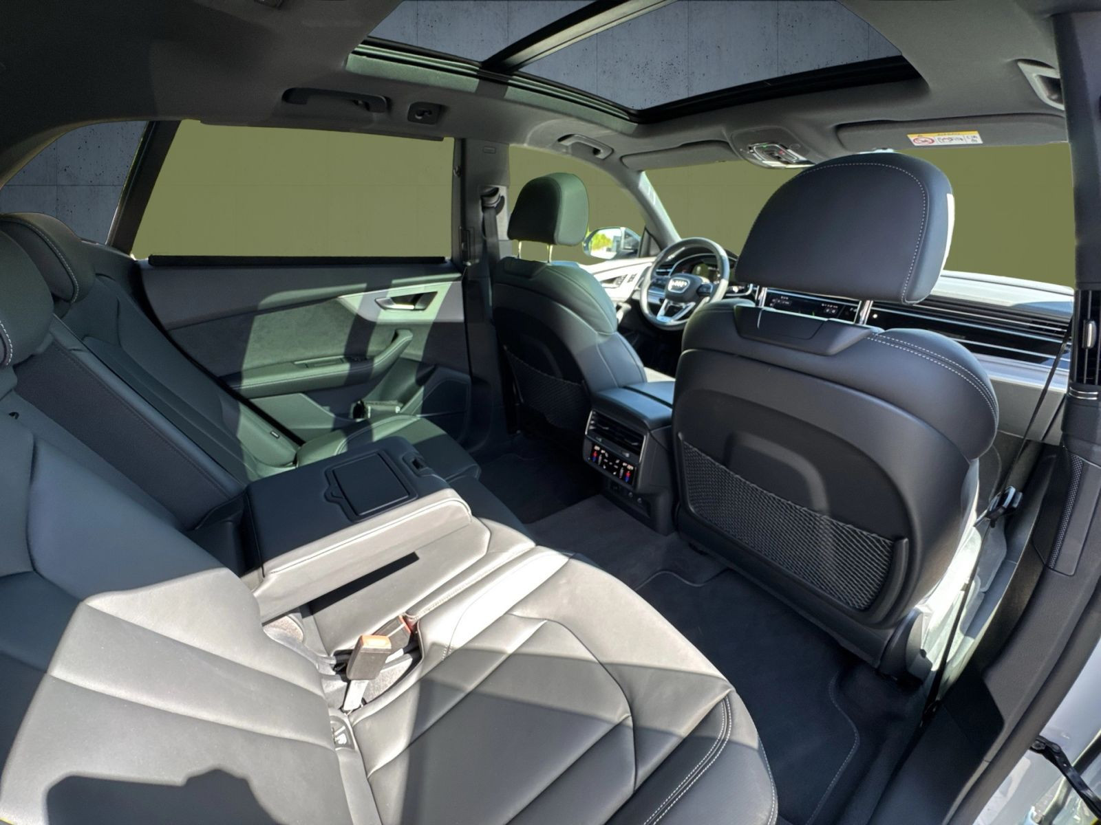 Audi - Q8_18 Audi - Q8_18