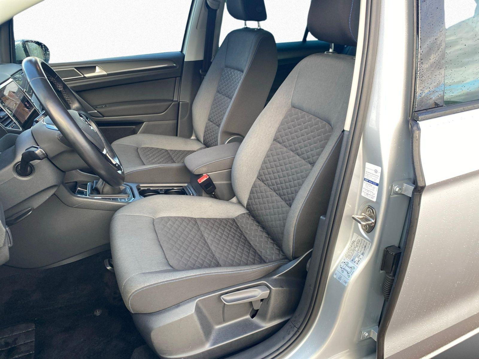 Volkswagen - Golf Sportsvan_10