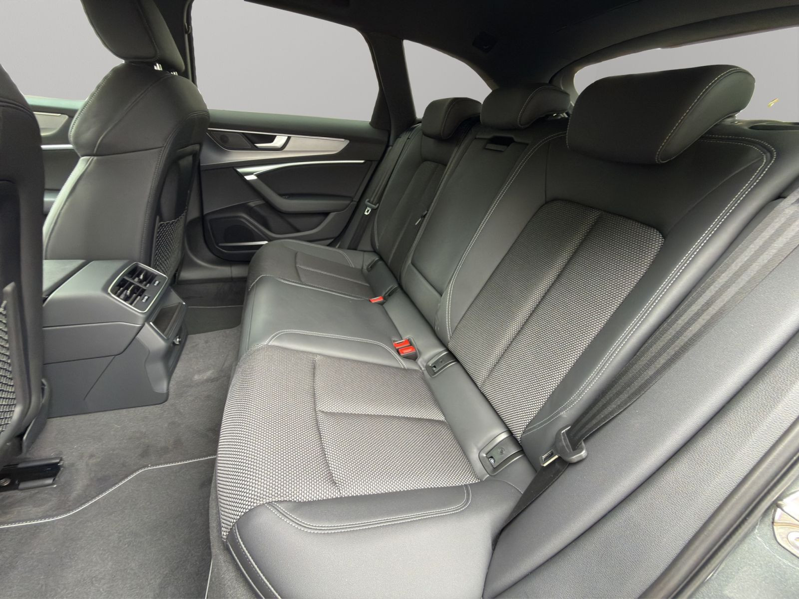 Audi - A6 Avant_18