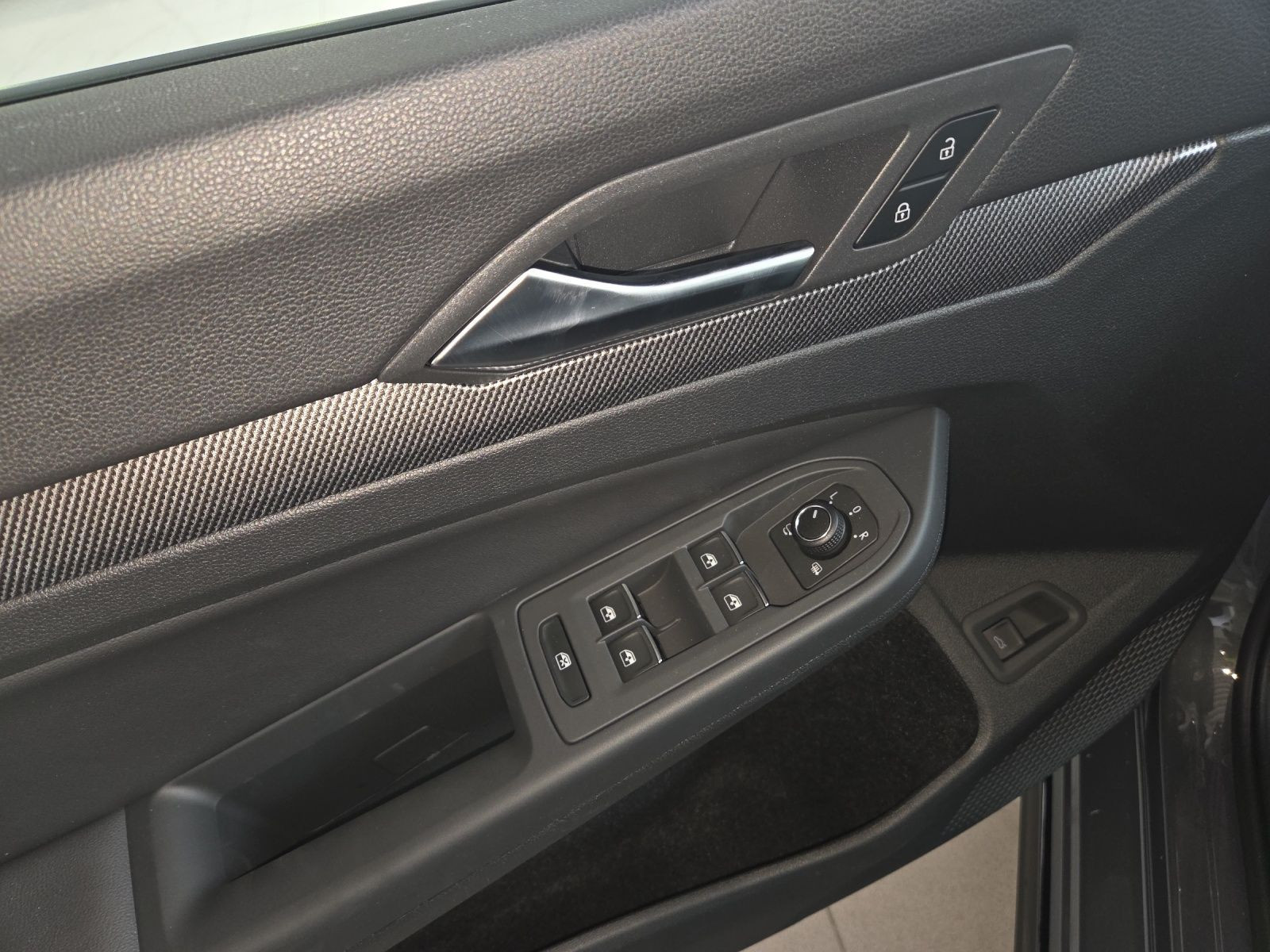 Volkswagen - Golf Variant_13