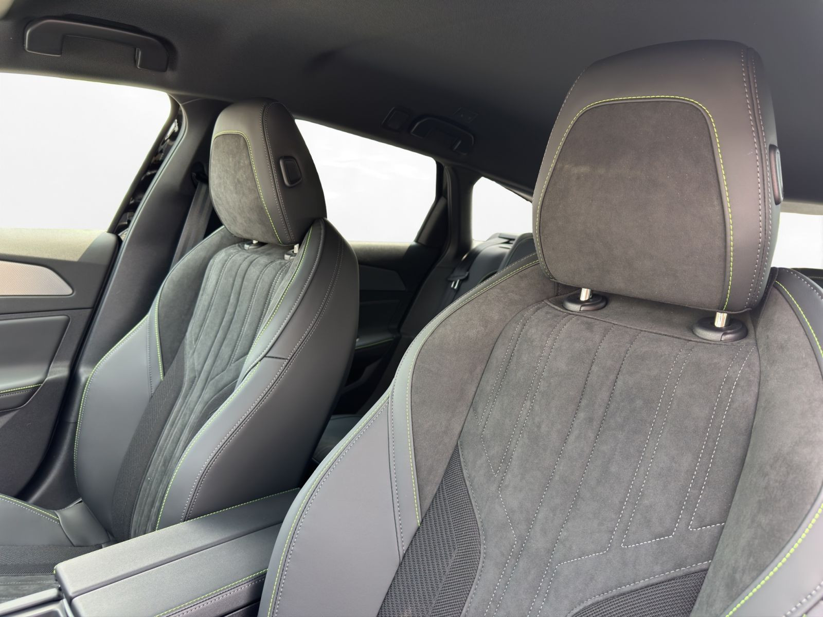 Peugeot - 308_15