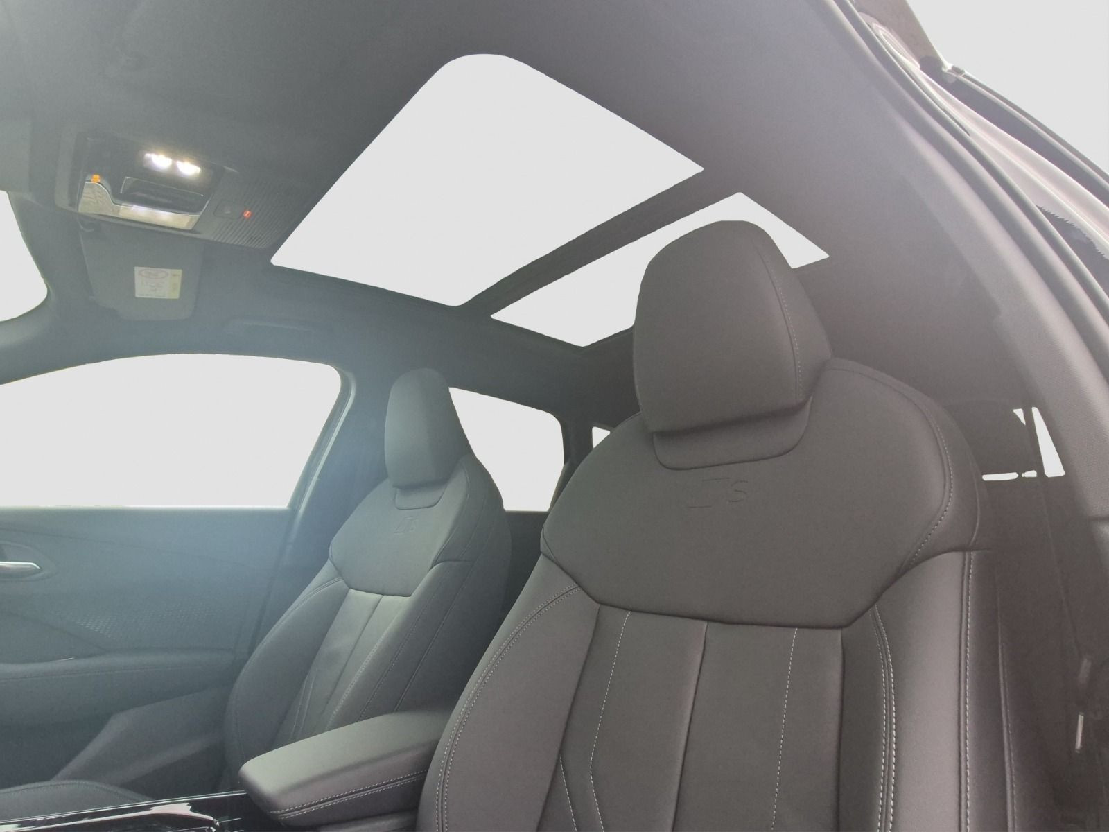 Audi - Q3_26 Audi - Q3_26