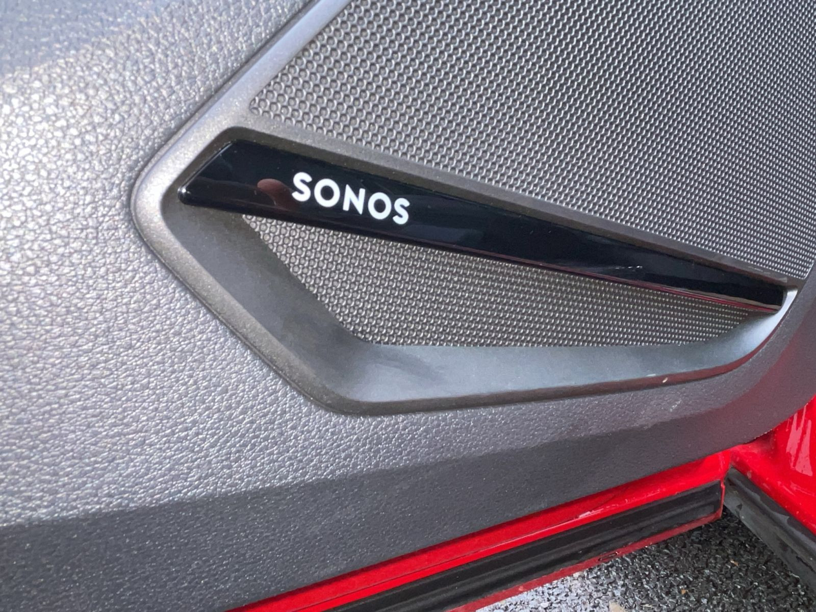 Audi - SQ2_23