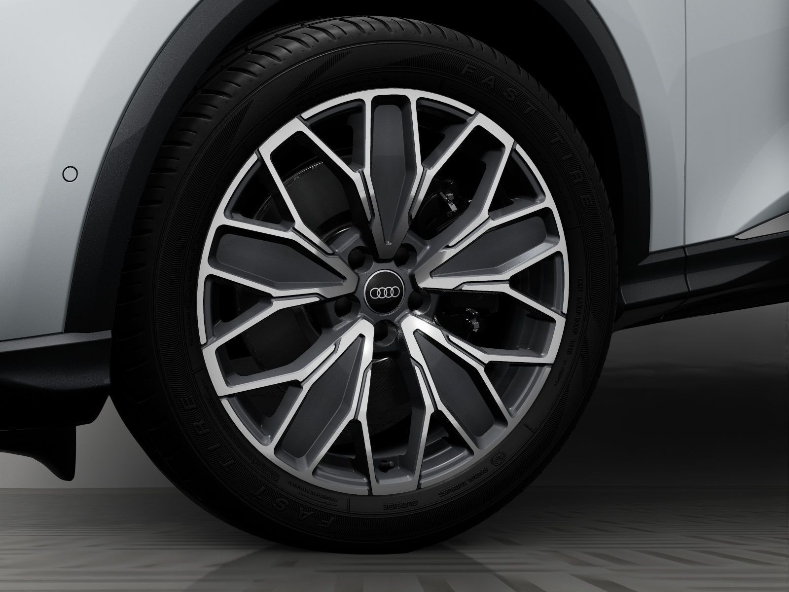 Audi - SQ5_10