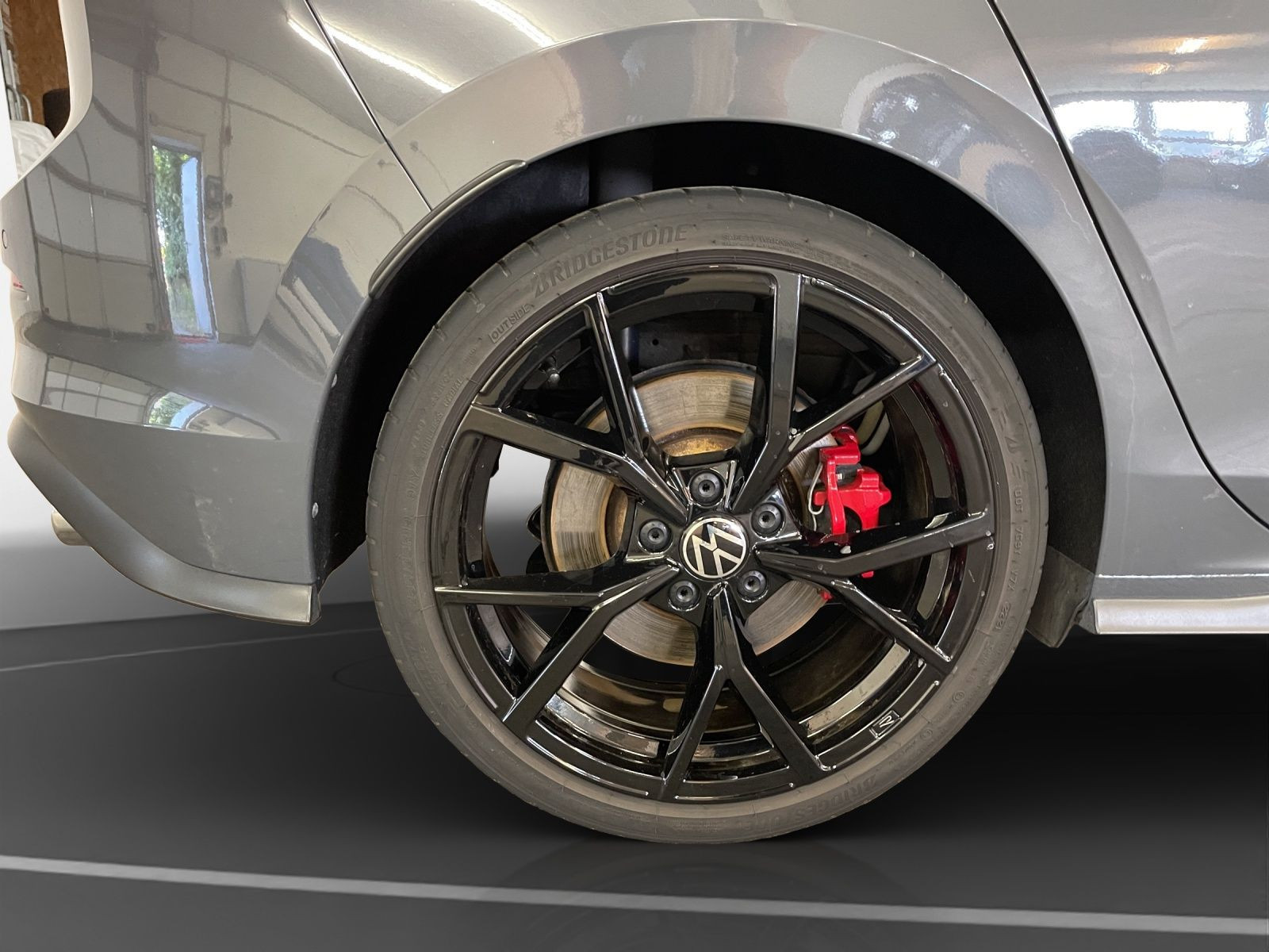 Volkswagen - Golf GTI_15