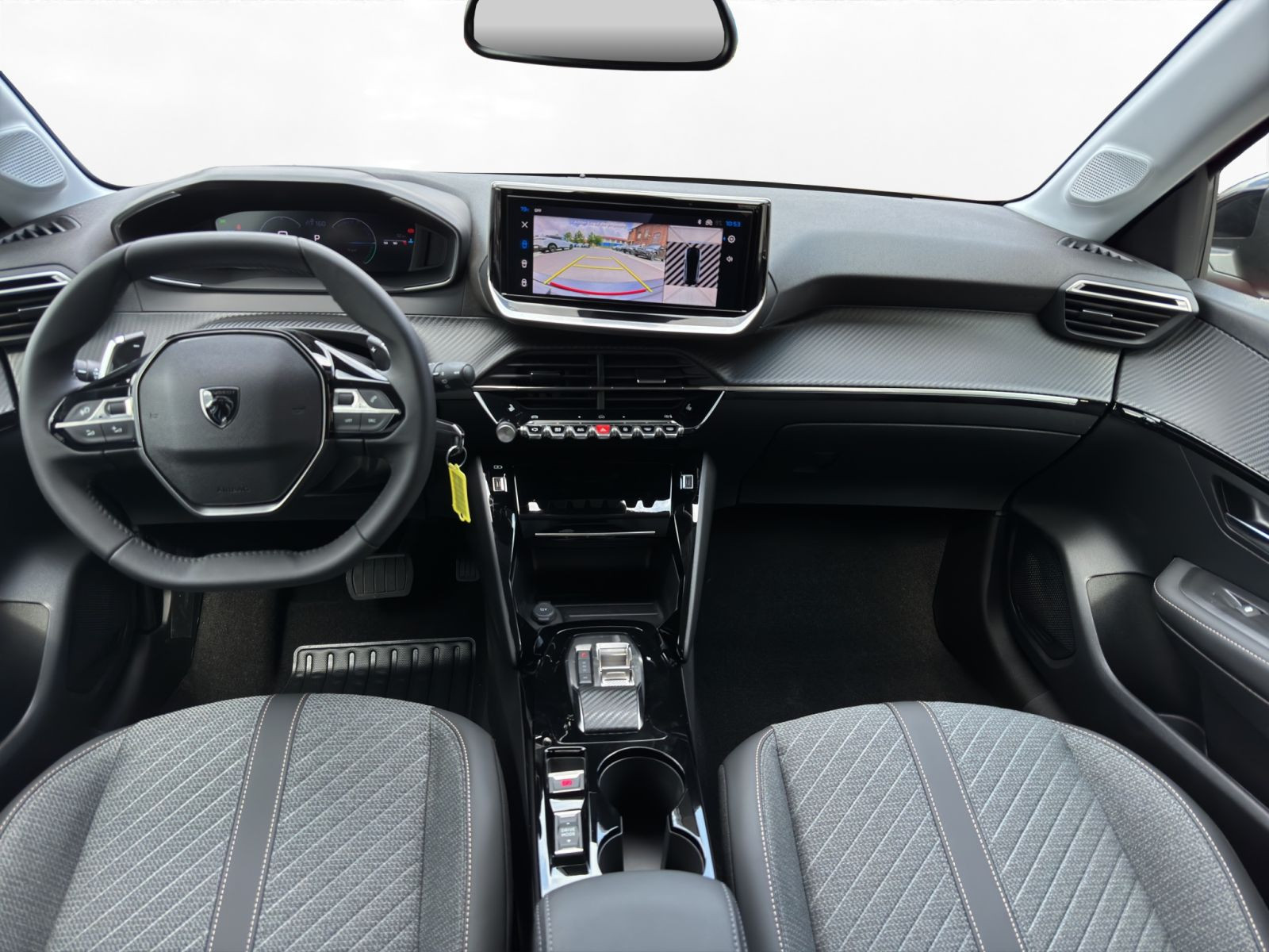 Peugeot - 208_10