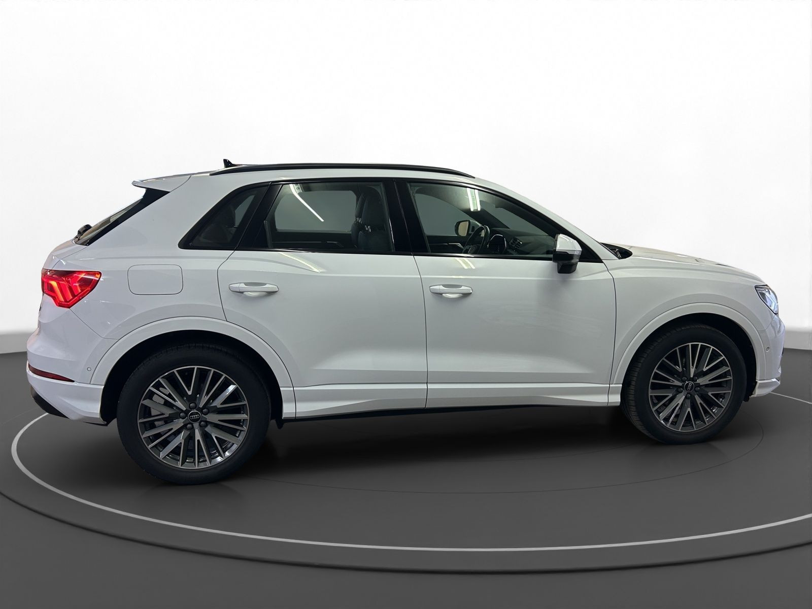 Audi - Q3_7 Audi - Q3_7