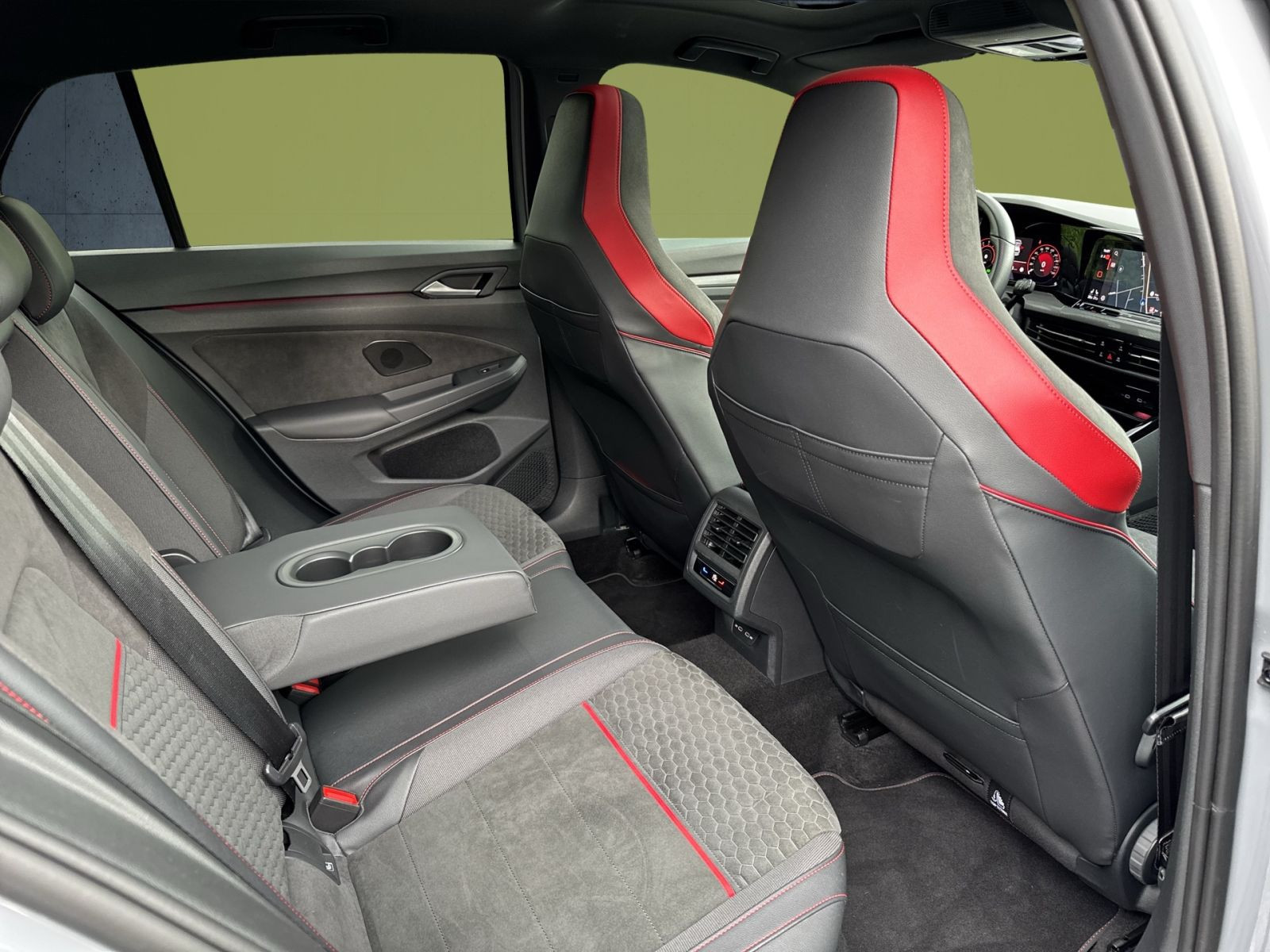 Volkswagen - Golf GTI_20