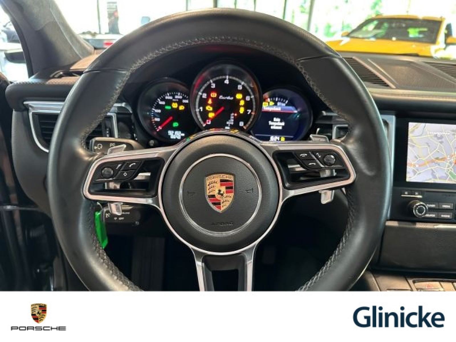 Porsche - Macan_33