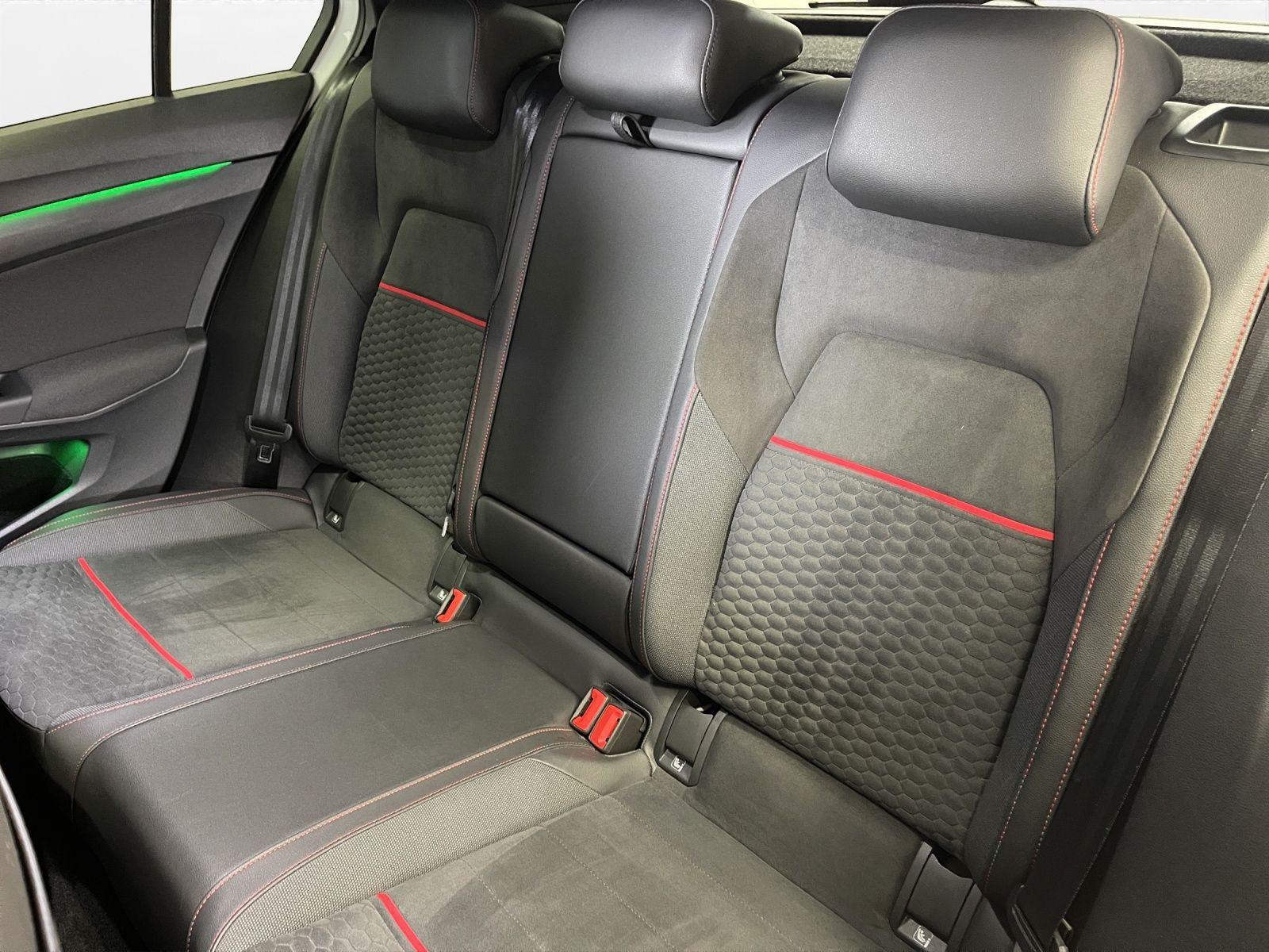 Volkswagen - Golf GTI_20