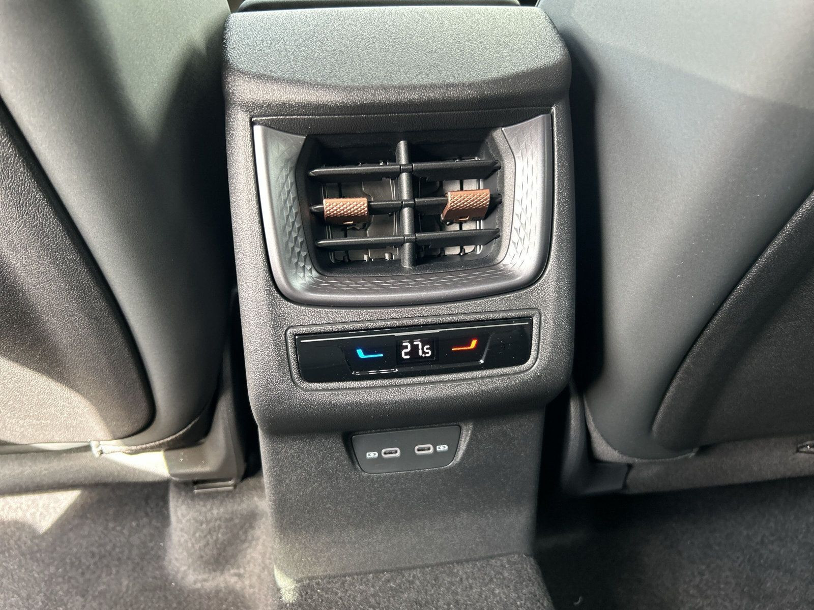 Cupra - Terramar_26