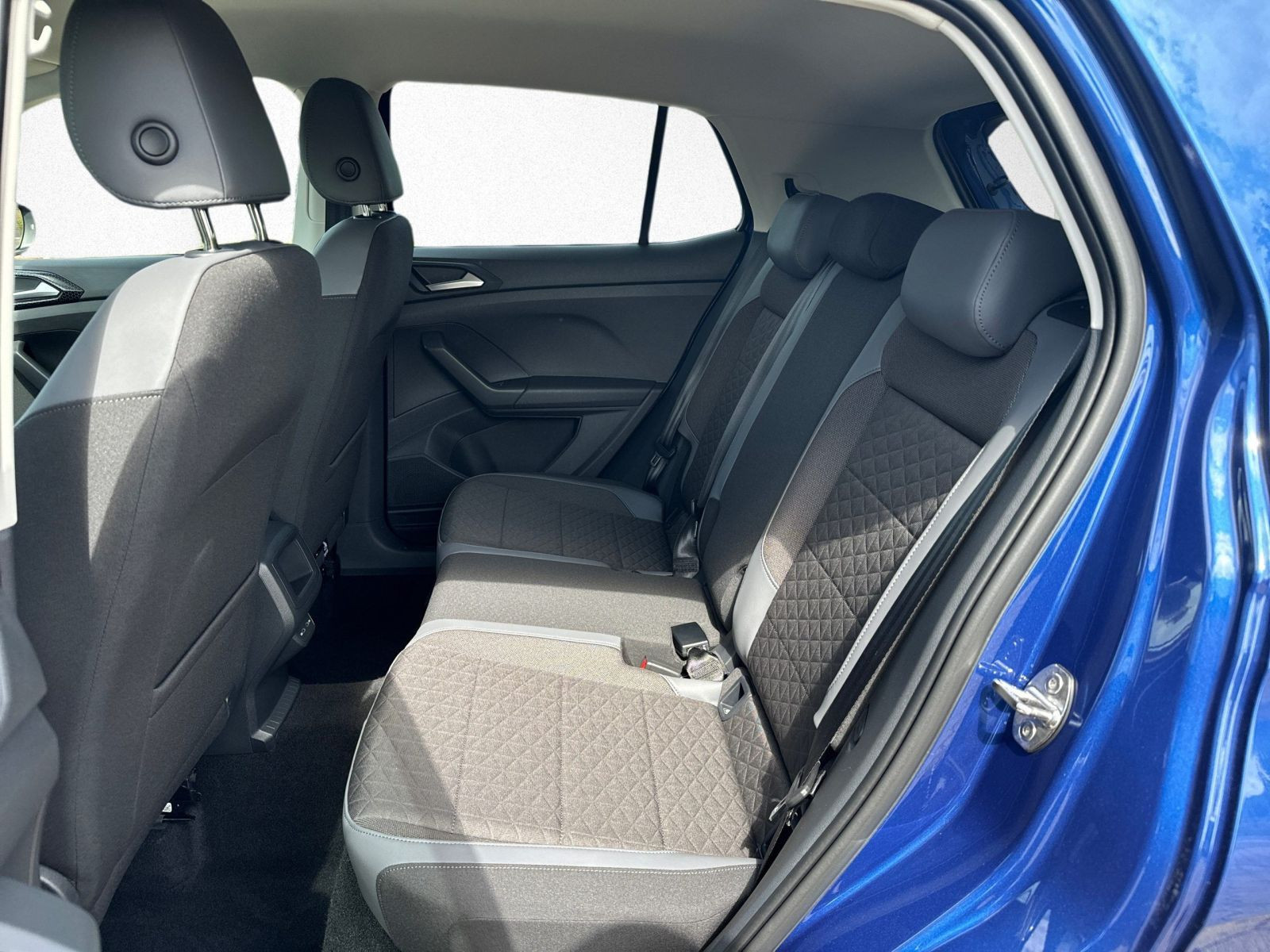 Volkswagen - T-Cross_14