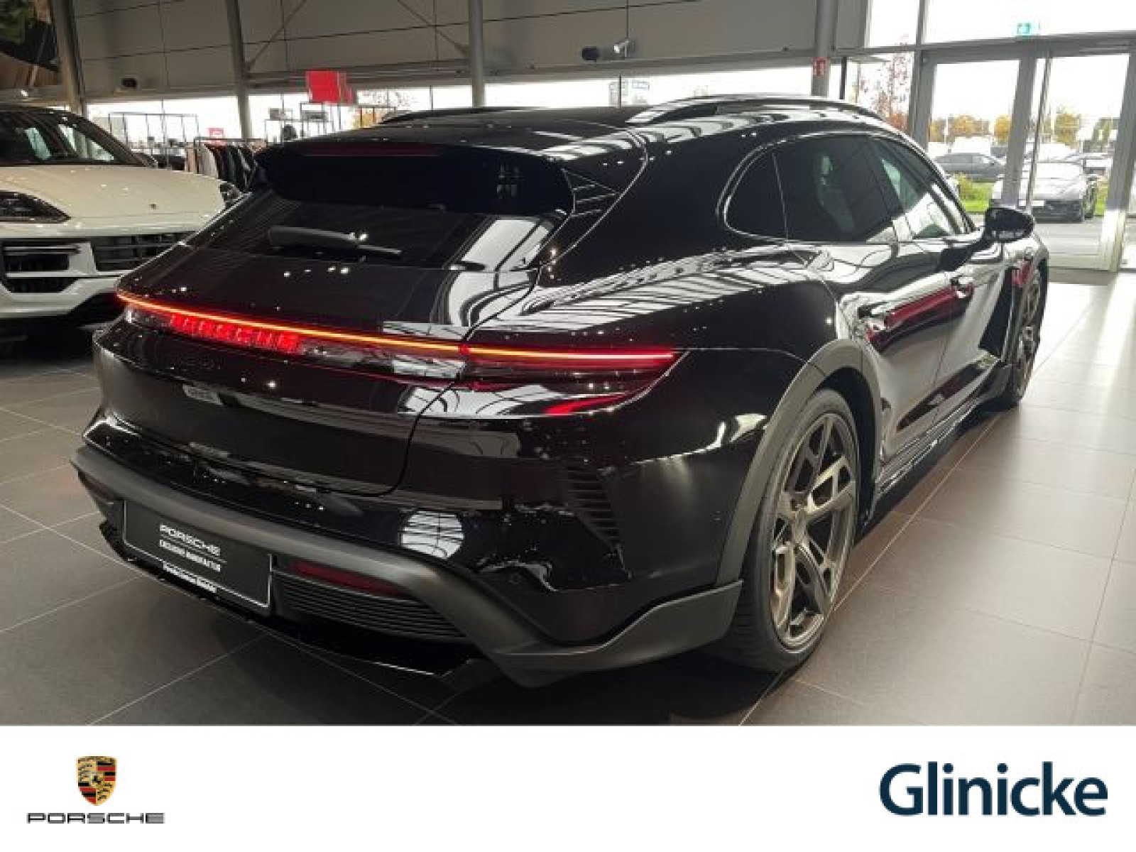Porsche - Taycan_5