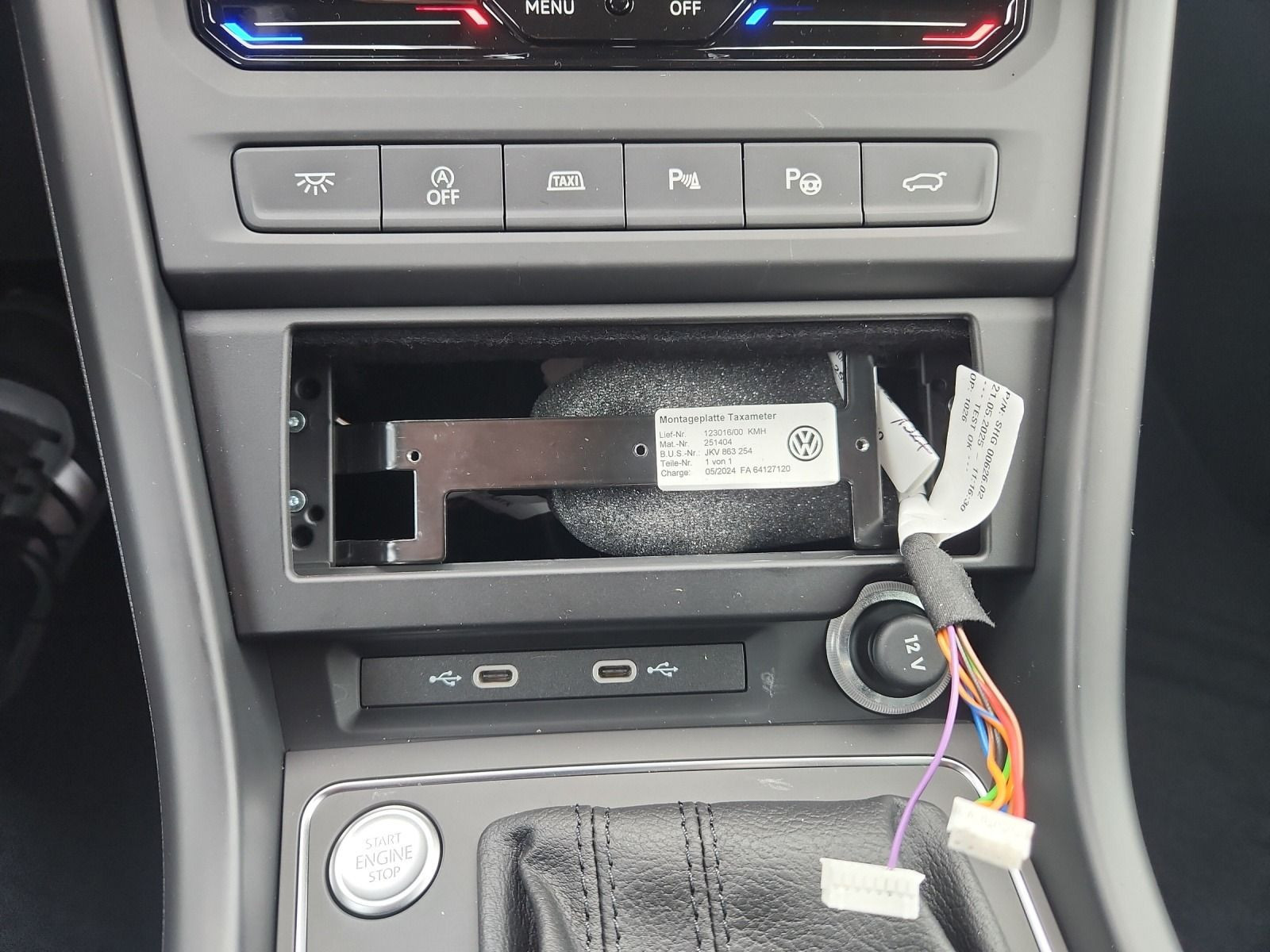 Volkswagen - Touran_22