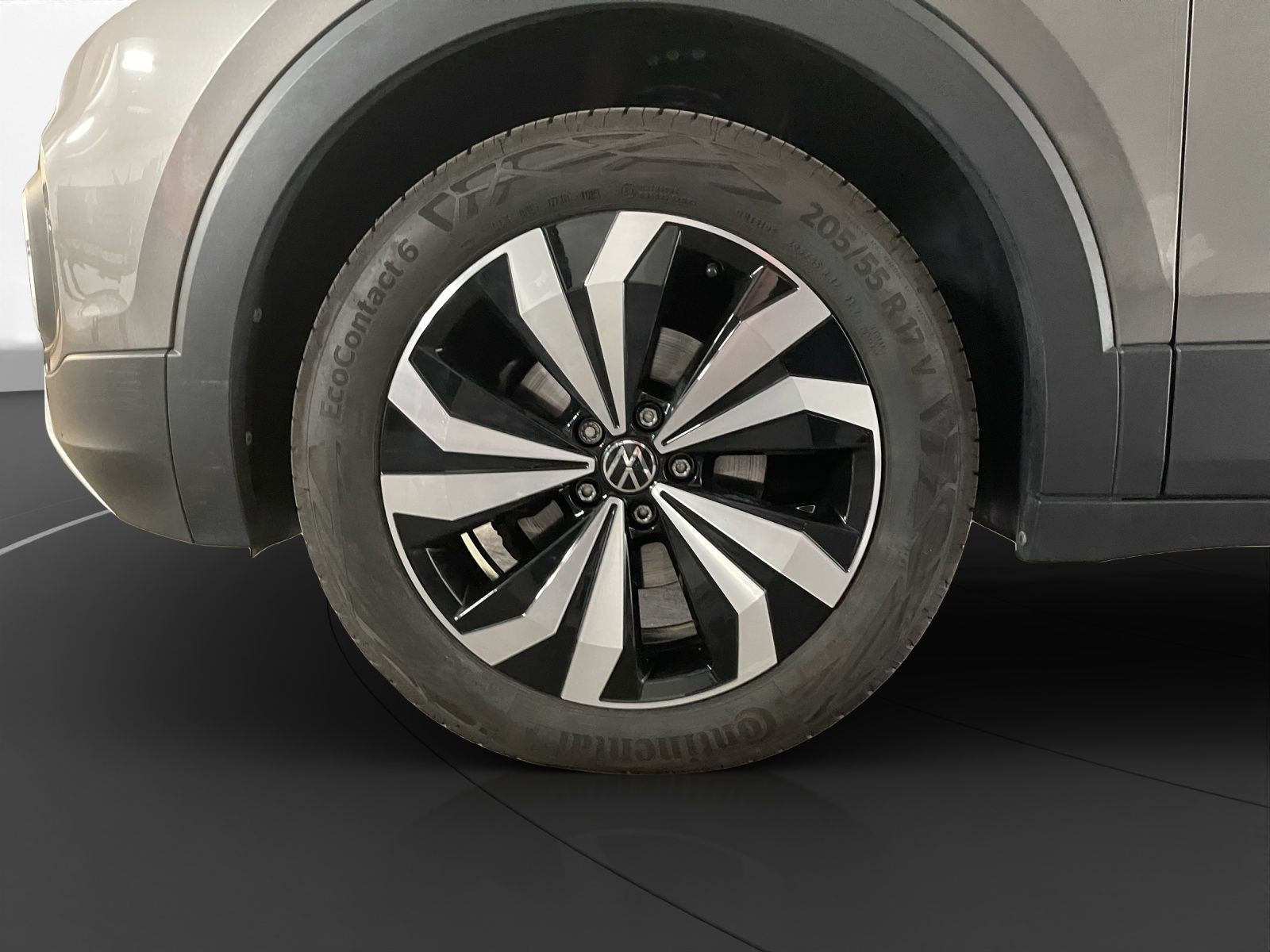 Volkswagen - T-Cross_13