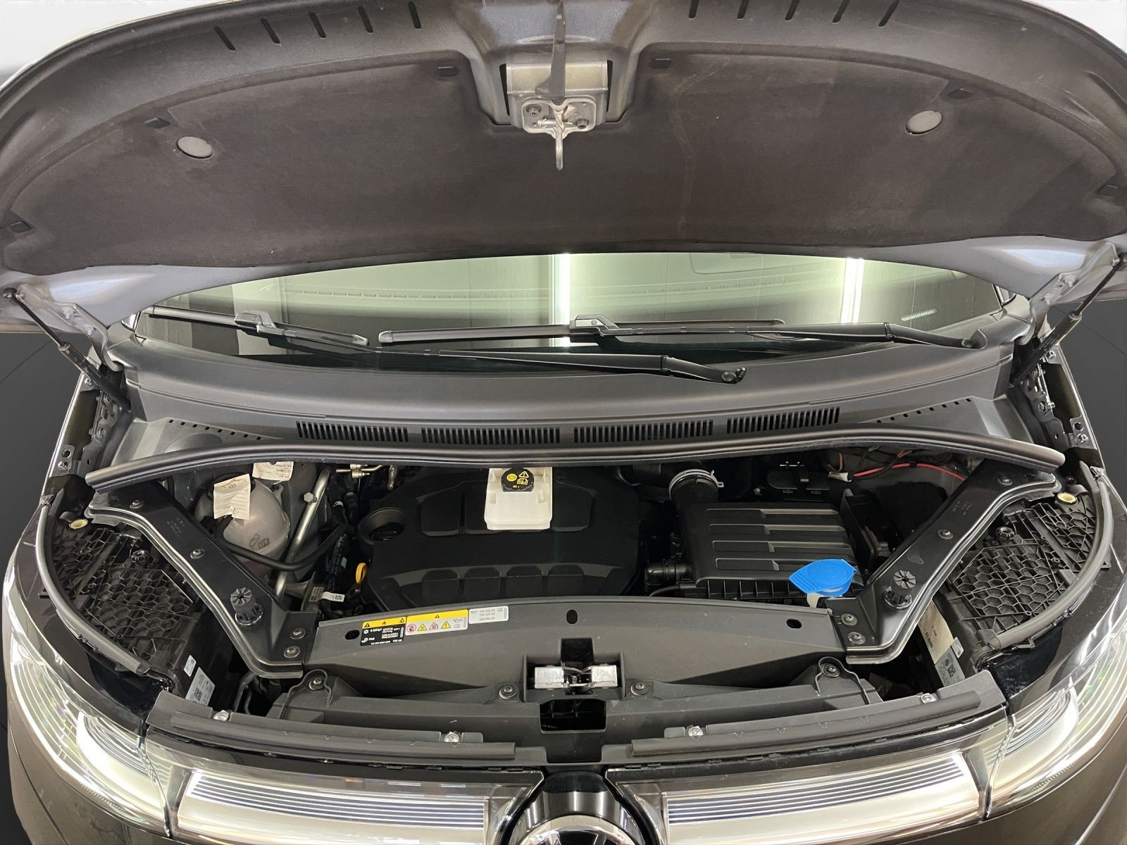 Volkswagen - Multivan_21