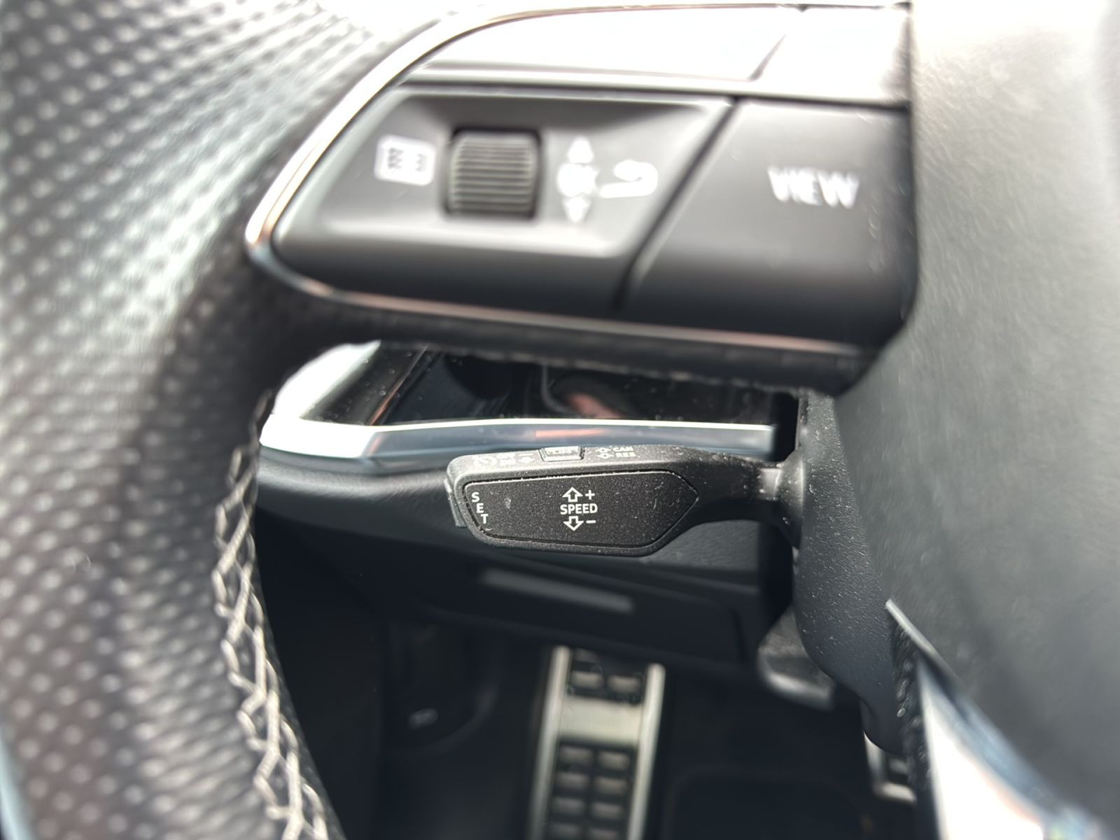 Audi - Q3_25