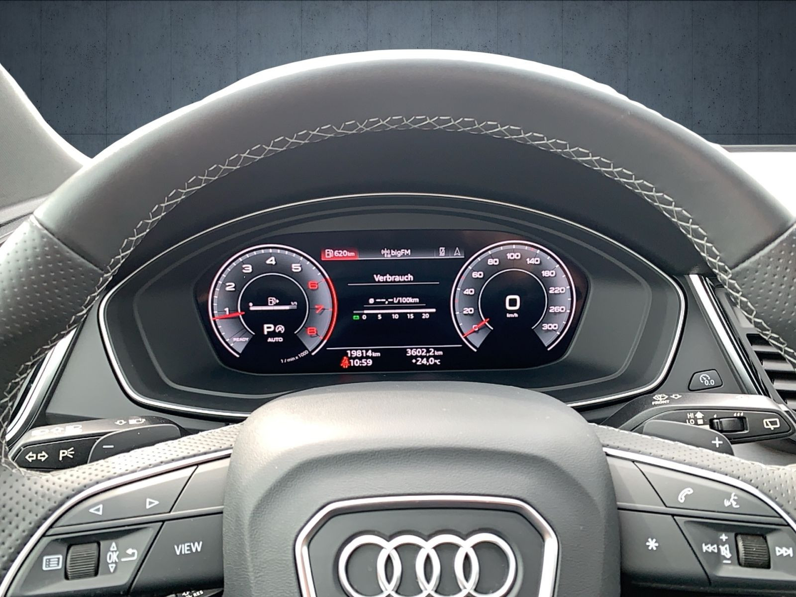 Audi - Q5_12