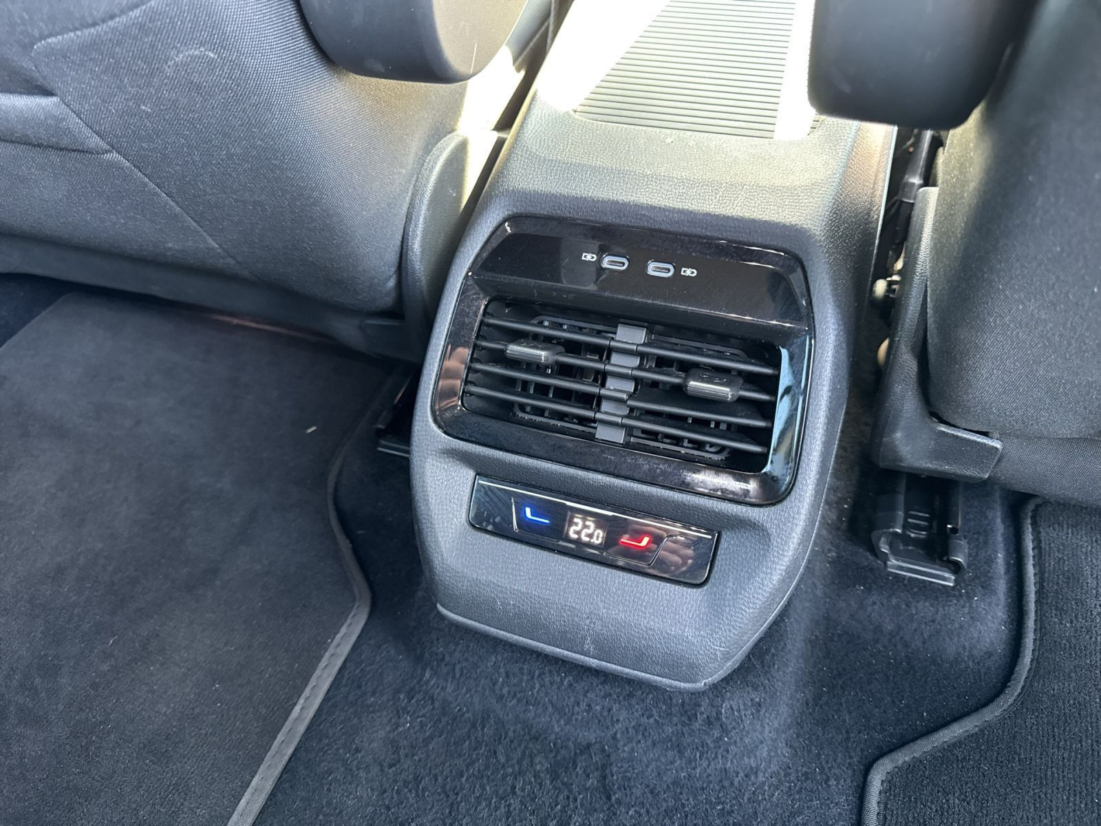 Volkswagen - ID.4_22