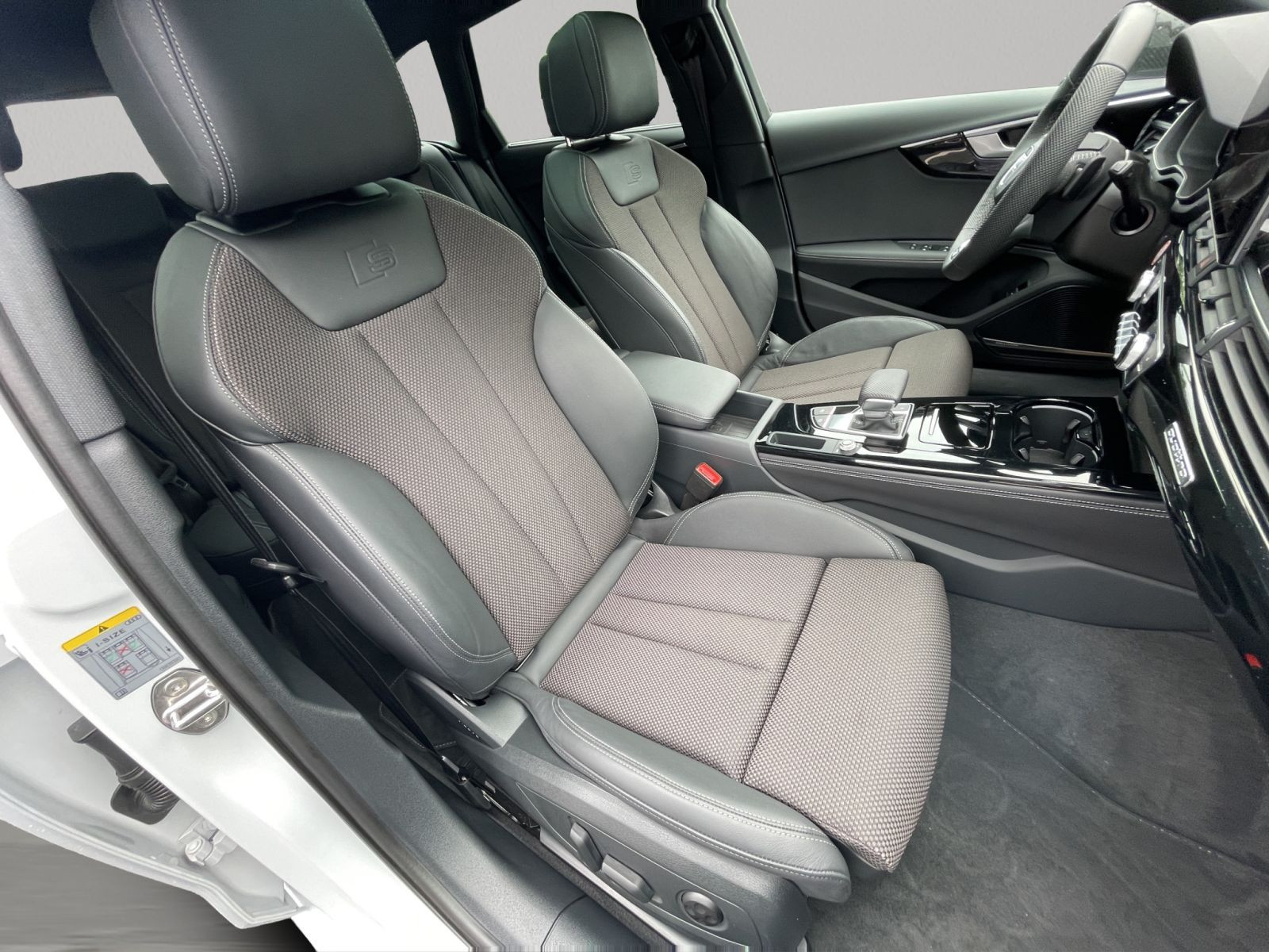 Audi - A4 Avant_19