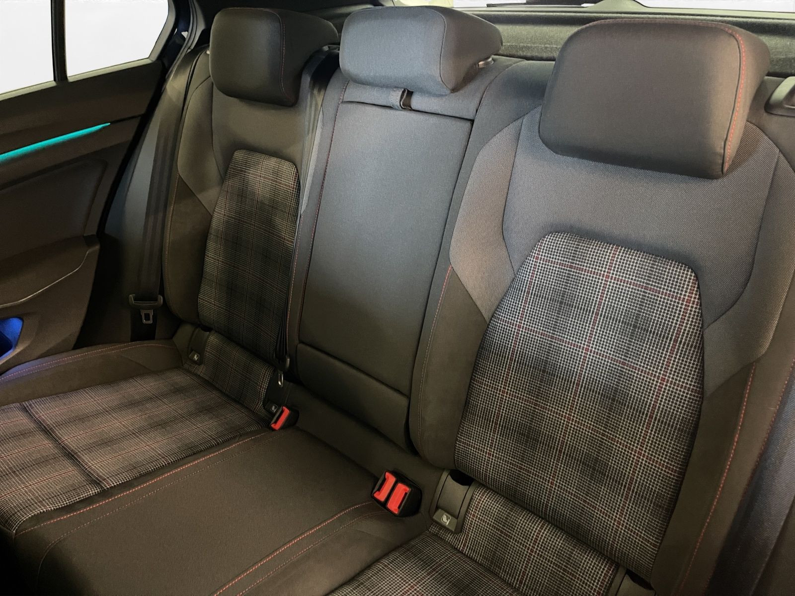 Volkswagen - Golf GTI_20