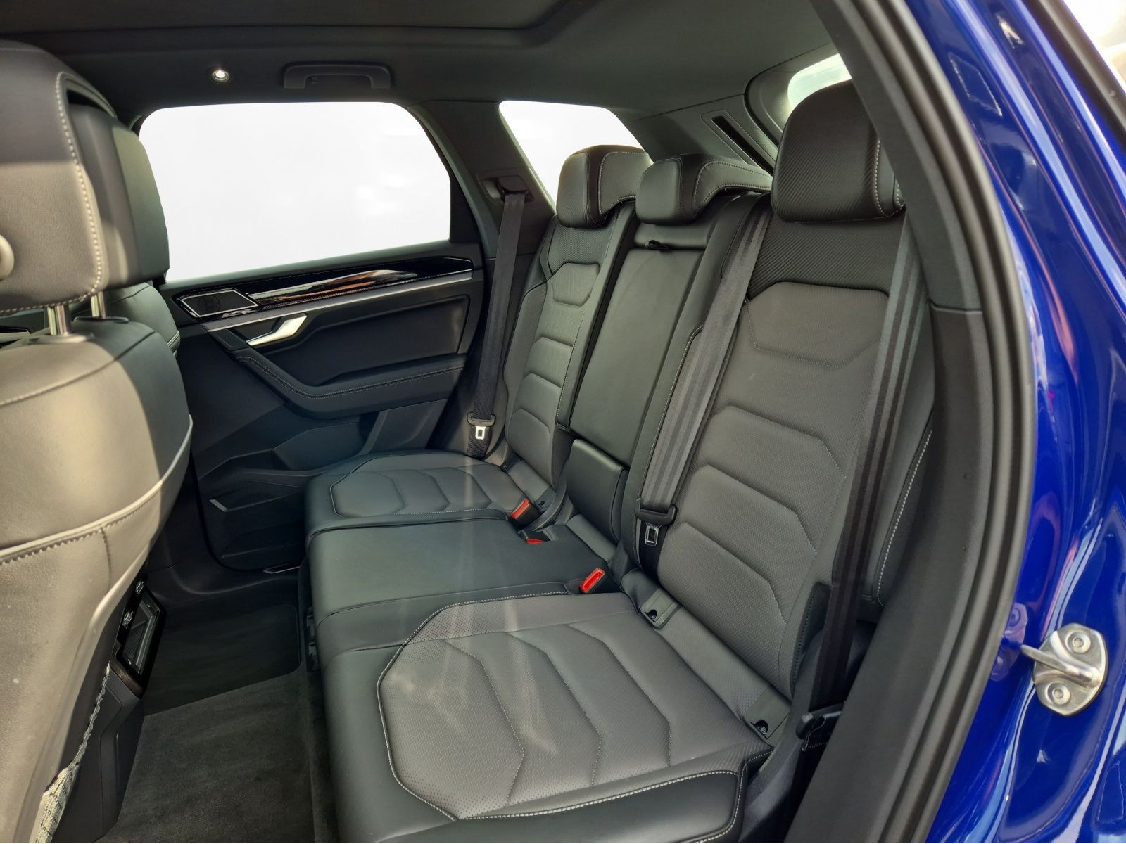Volkswagen - Touareg_5