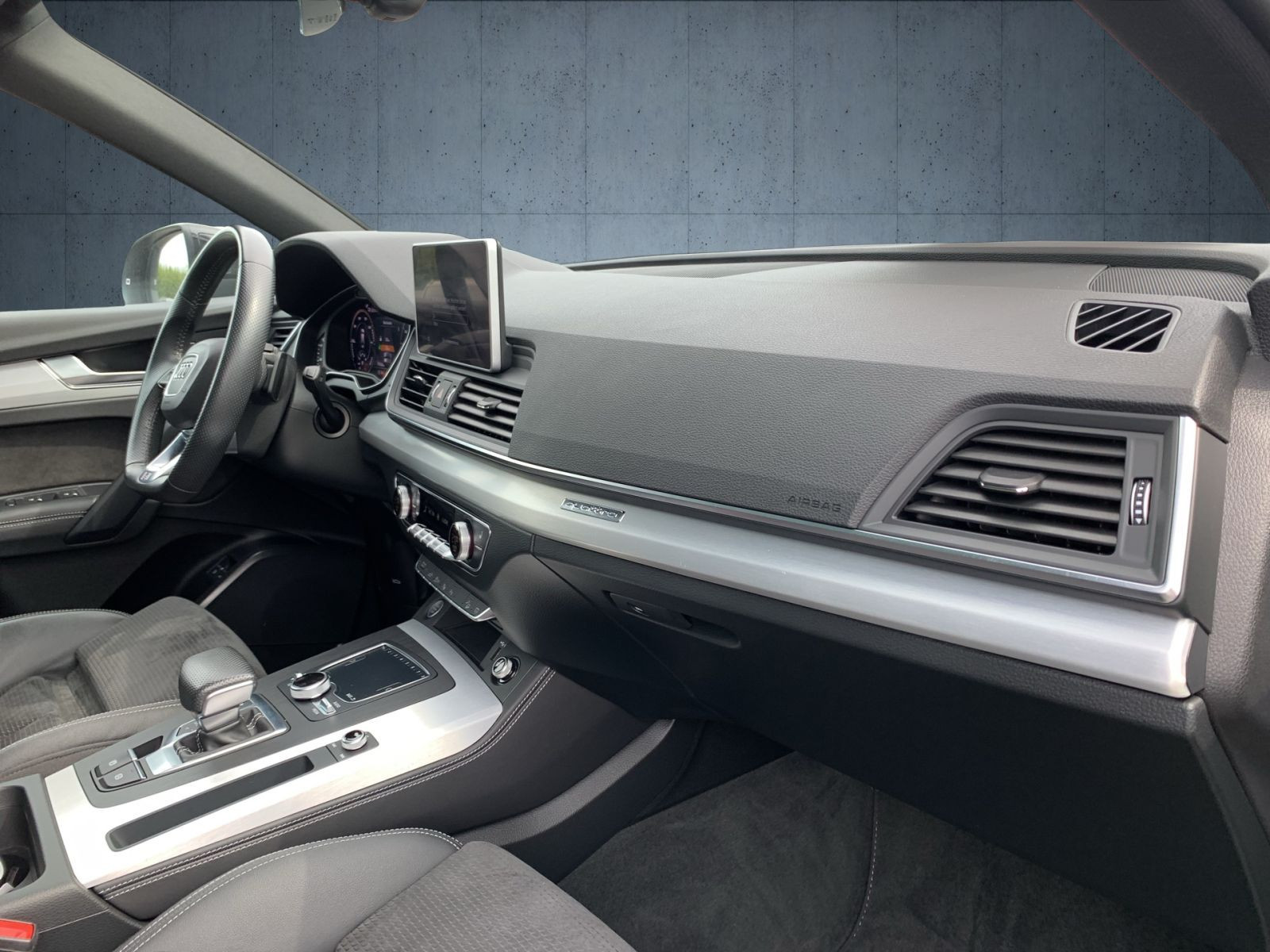 Audi - Q5_17