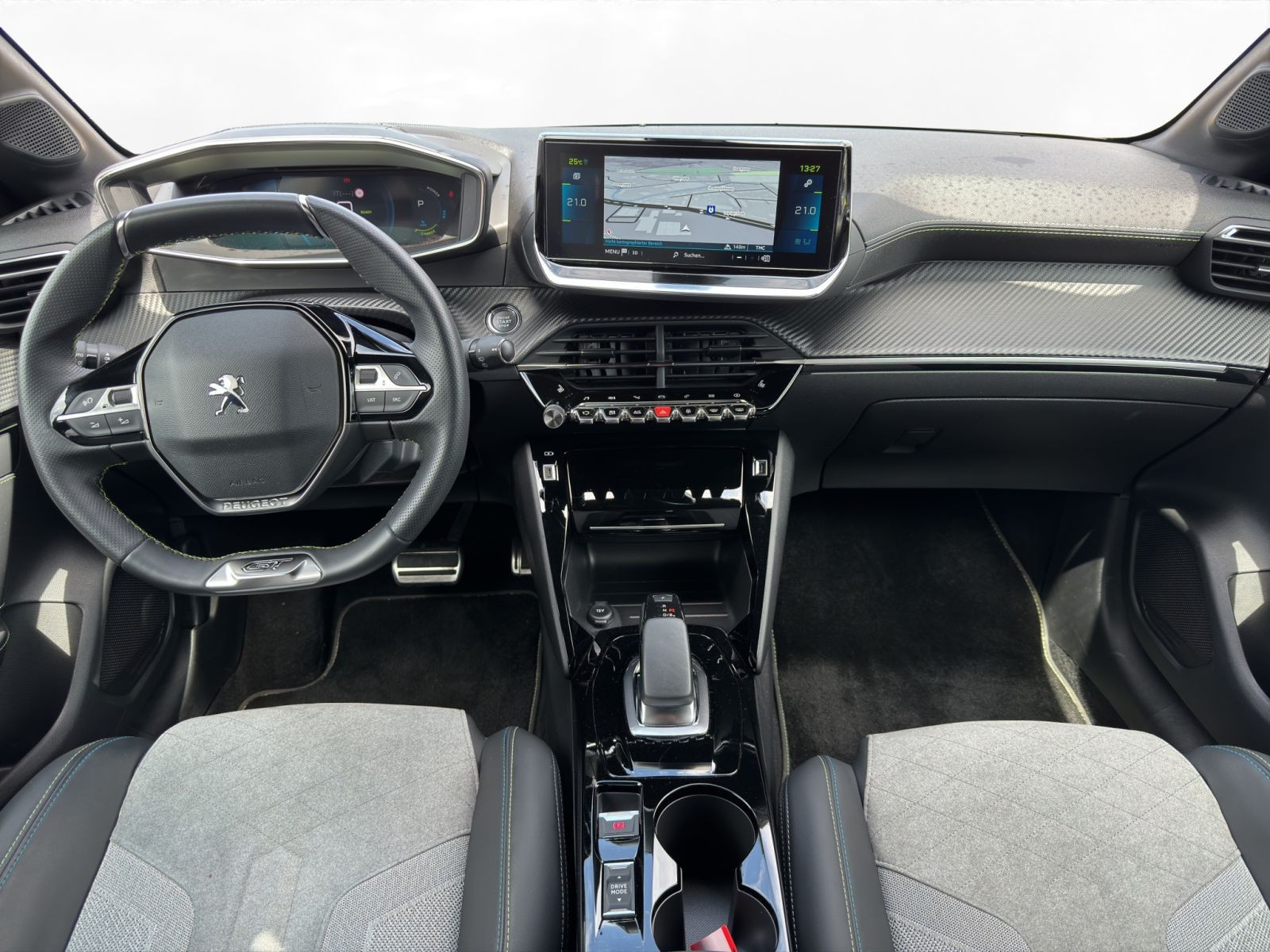 Peugeot - 208_8