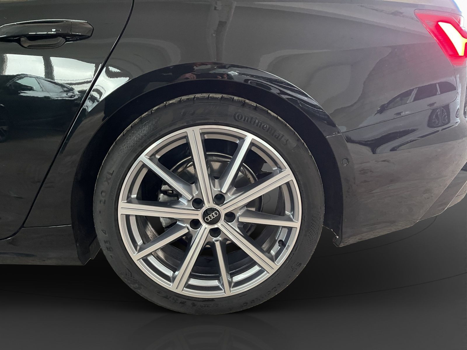 Audi - A6 Avant_14