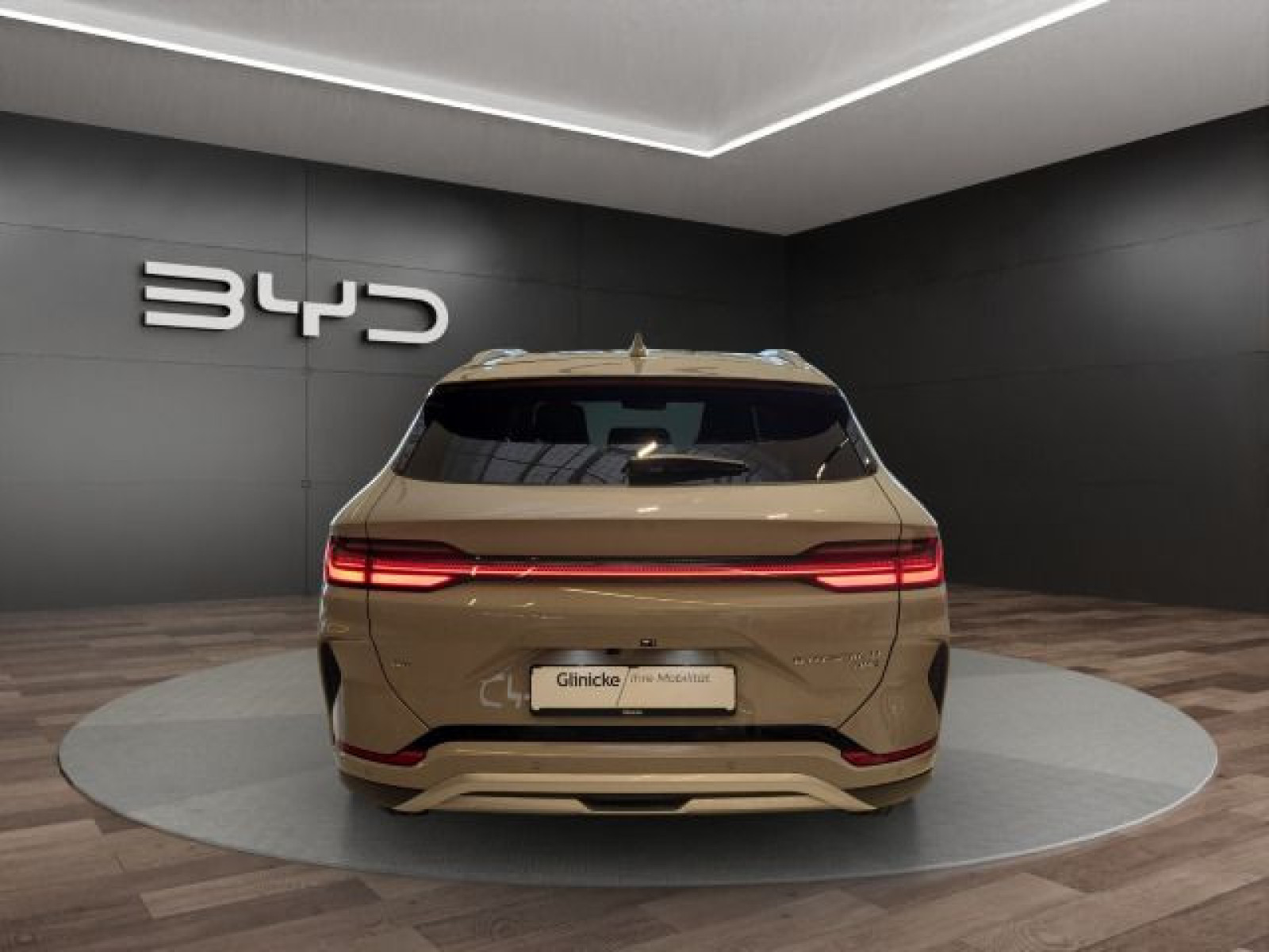 BYD - Seal U_5