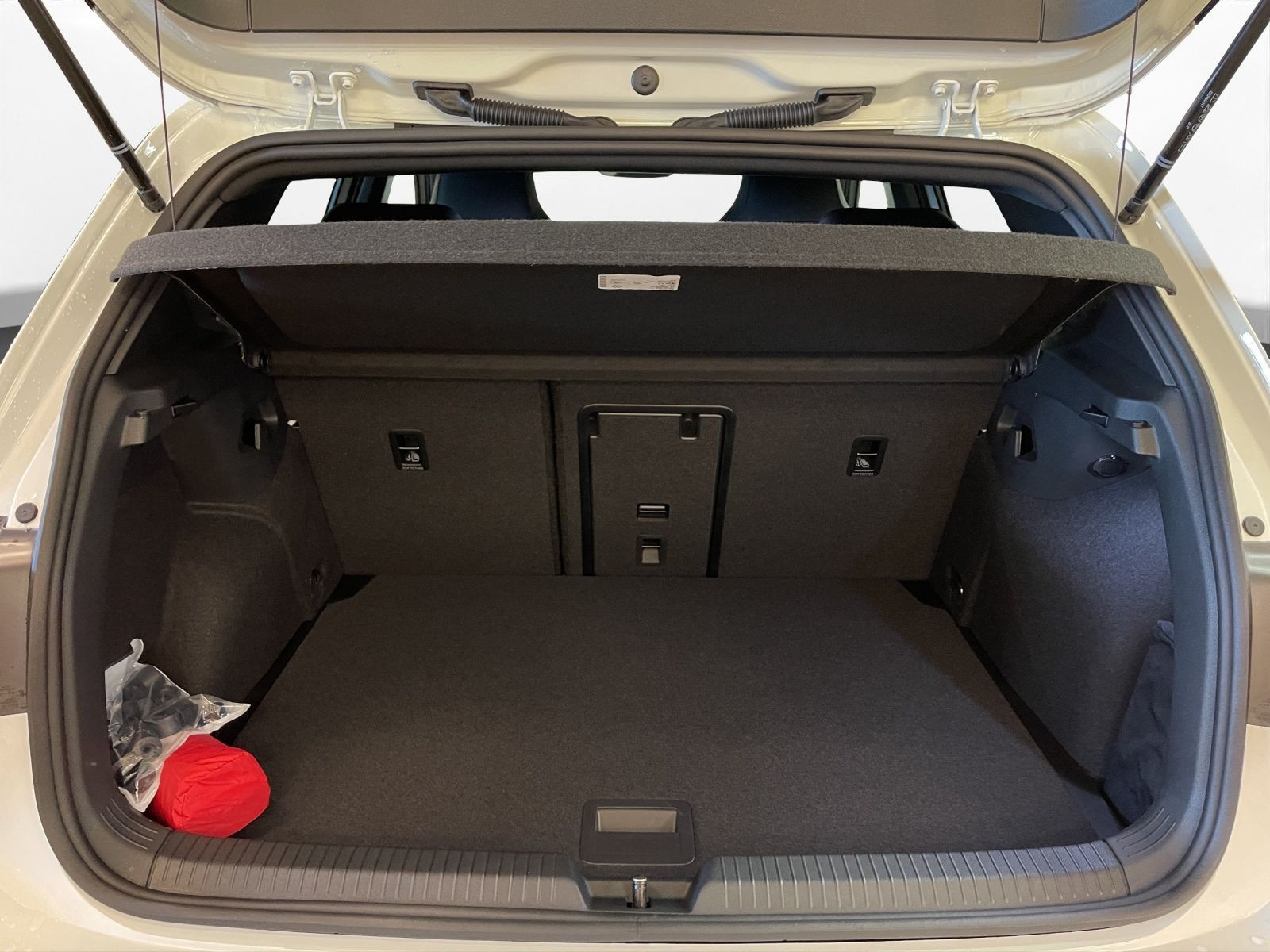 Volkswagen - Golf_18