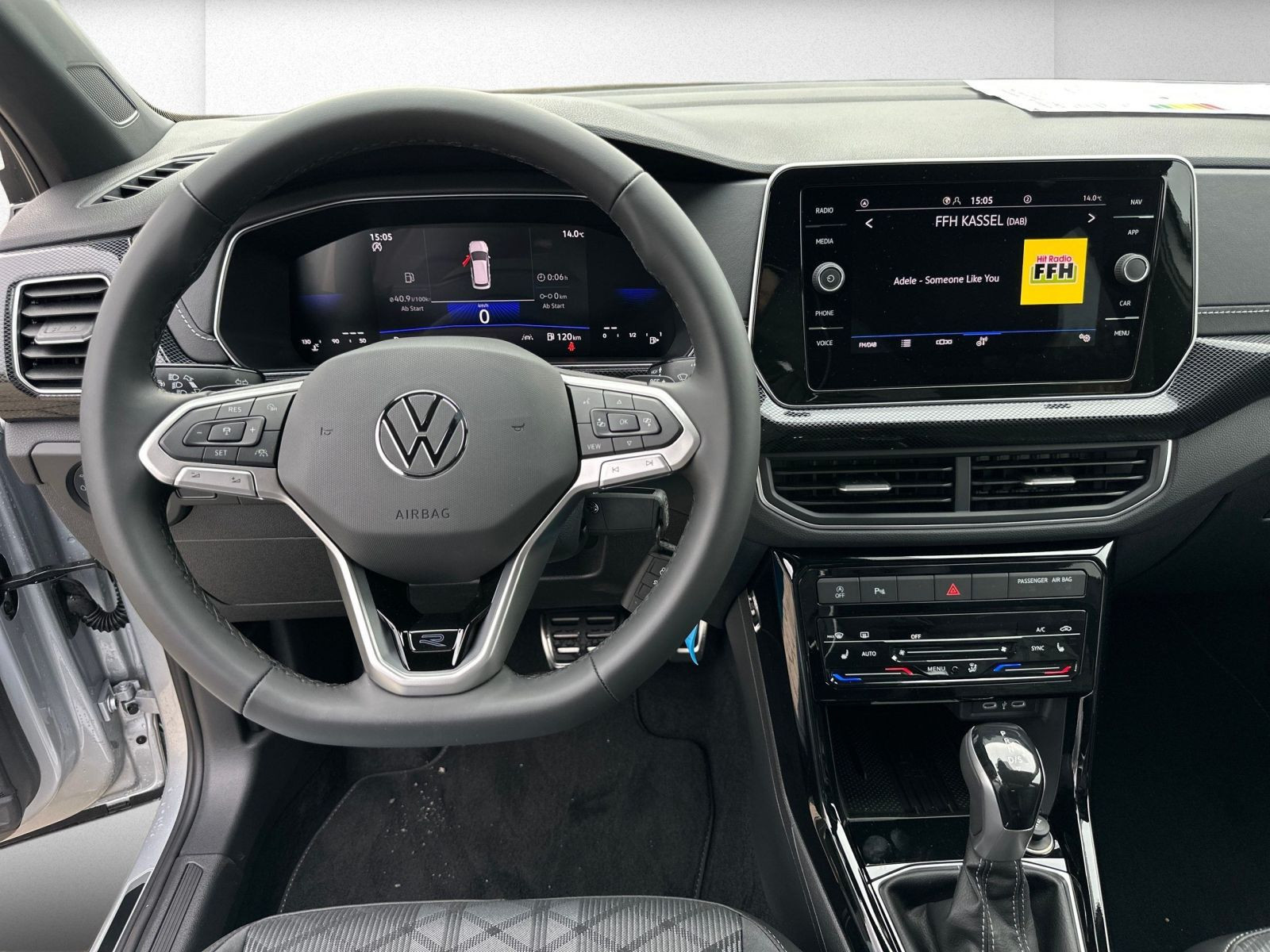 Volkswagen - T-Cross_13
